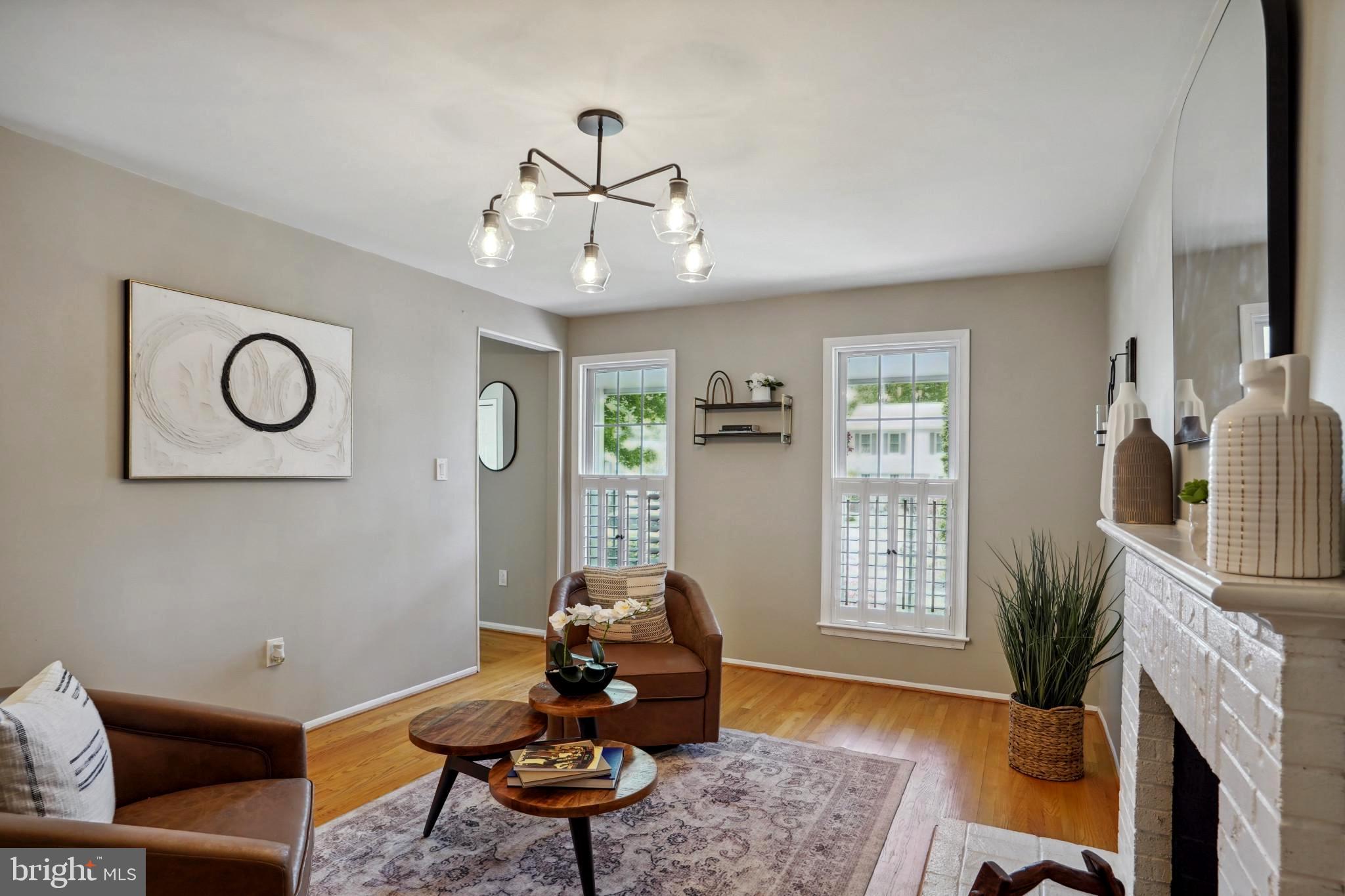 BURKE STATION SQUARE - Residential