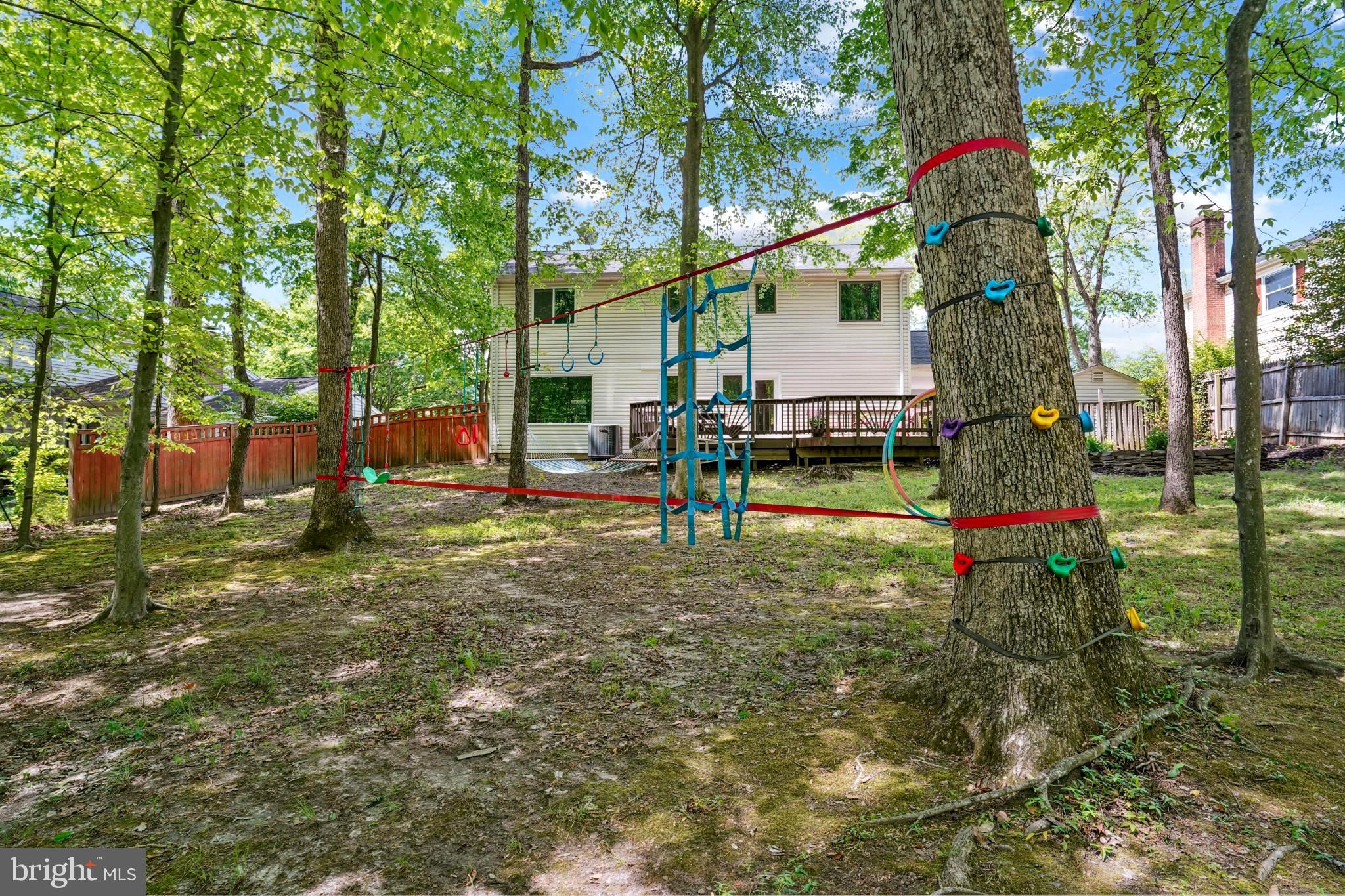 BURKE STATION SQUARE - Residential