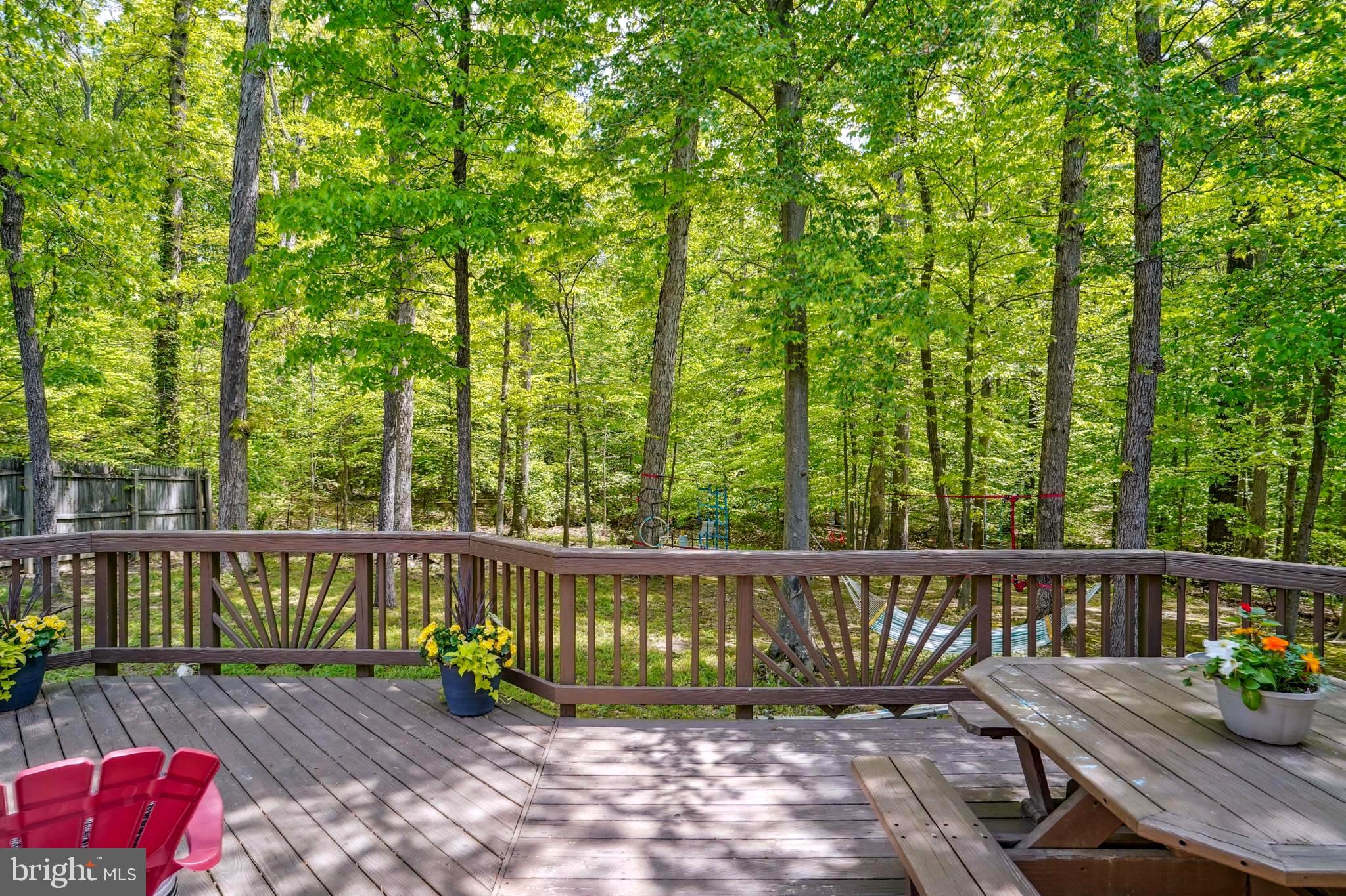 BURKE STATION SQUARE - Residential