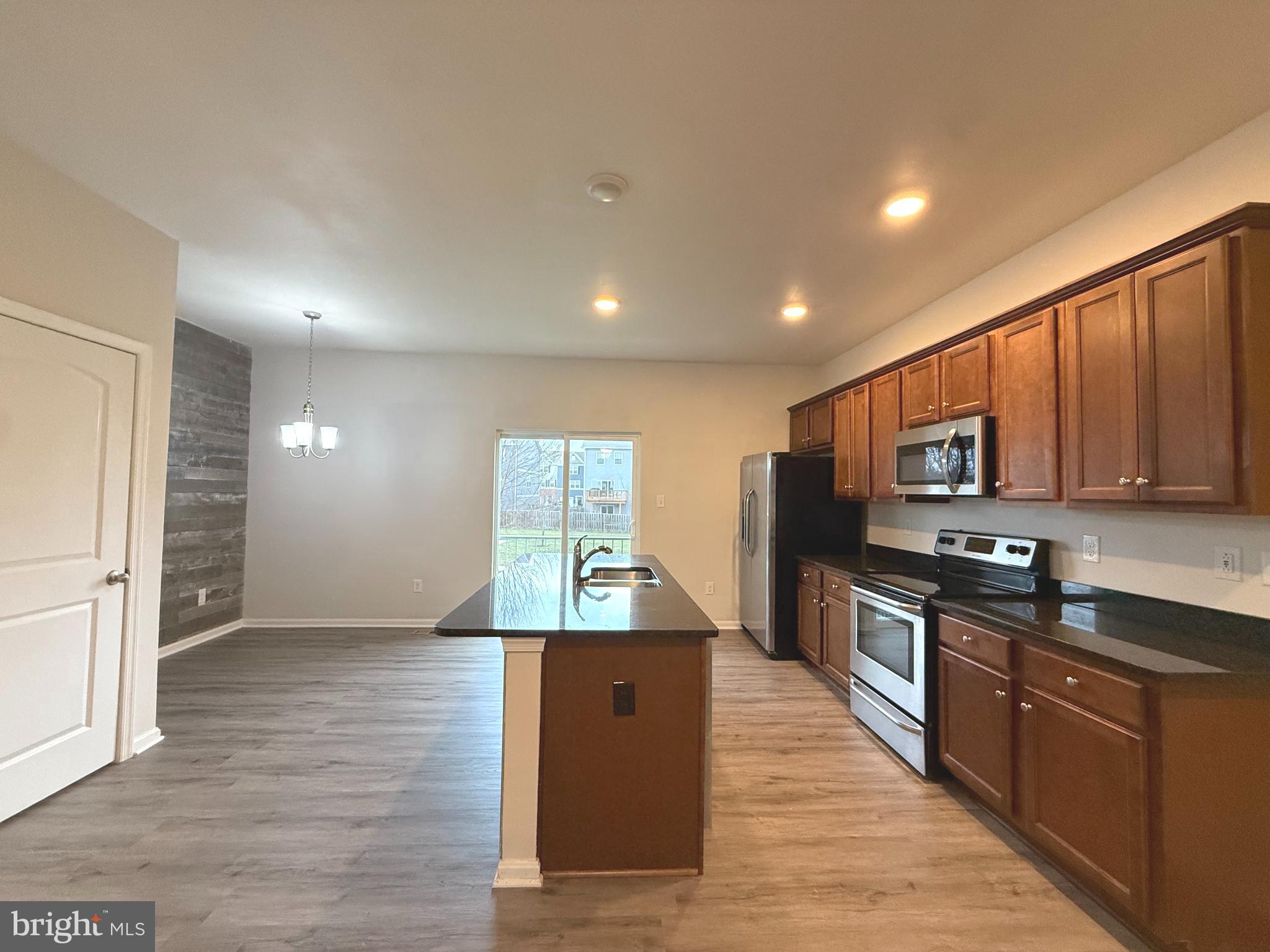 BERKELEY RIDGE - Residential Lease