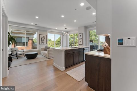 Photo of 635 Slaters Lane #306, ALEXANDRIA, VA 22314 (MLS # VAAX2059754)