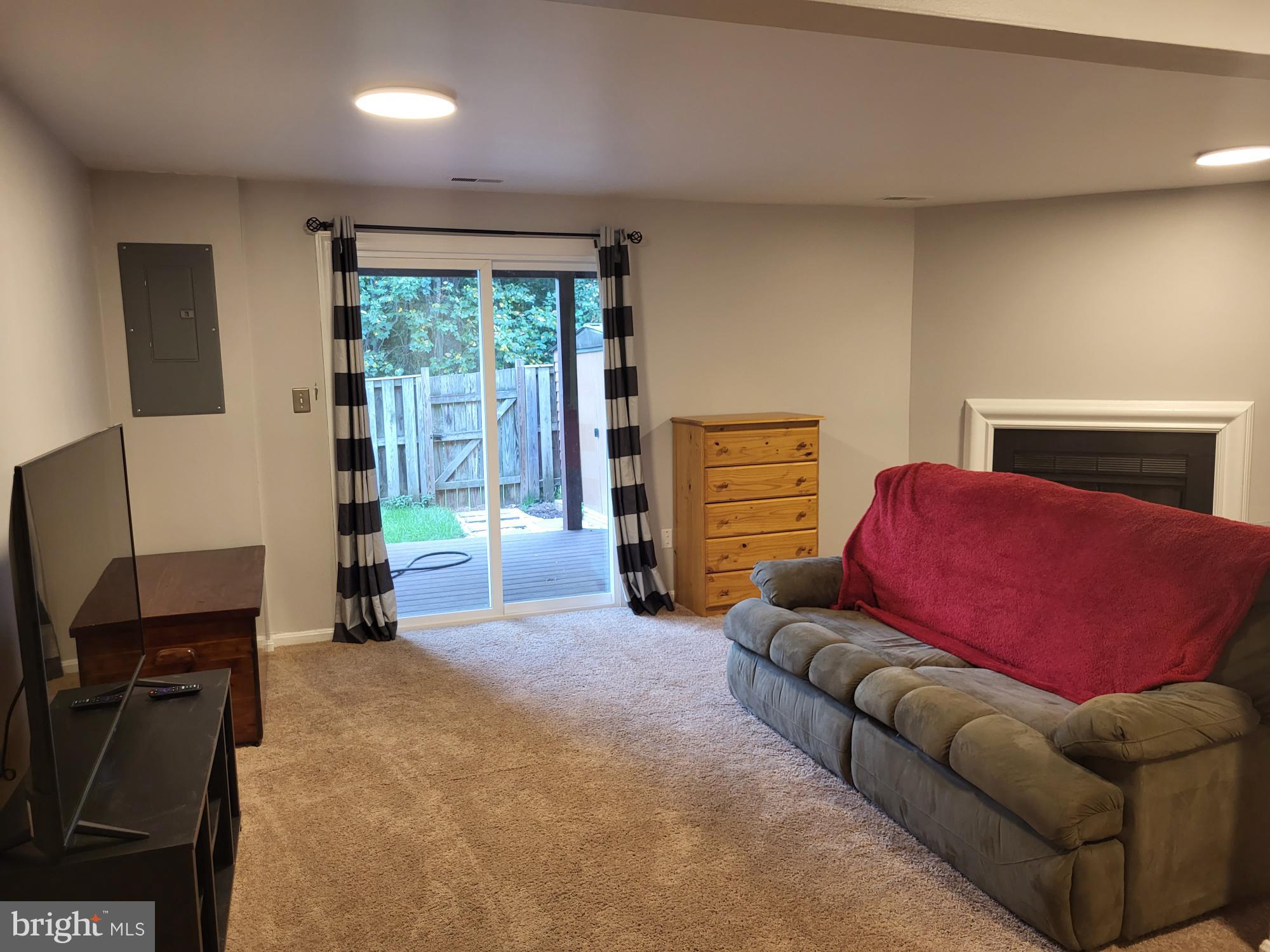 SINGLETONS GROVE - Residential