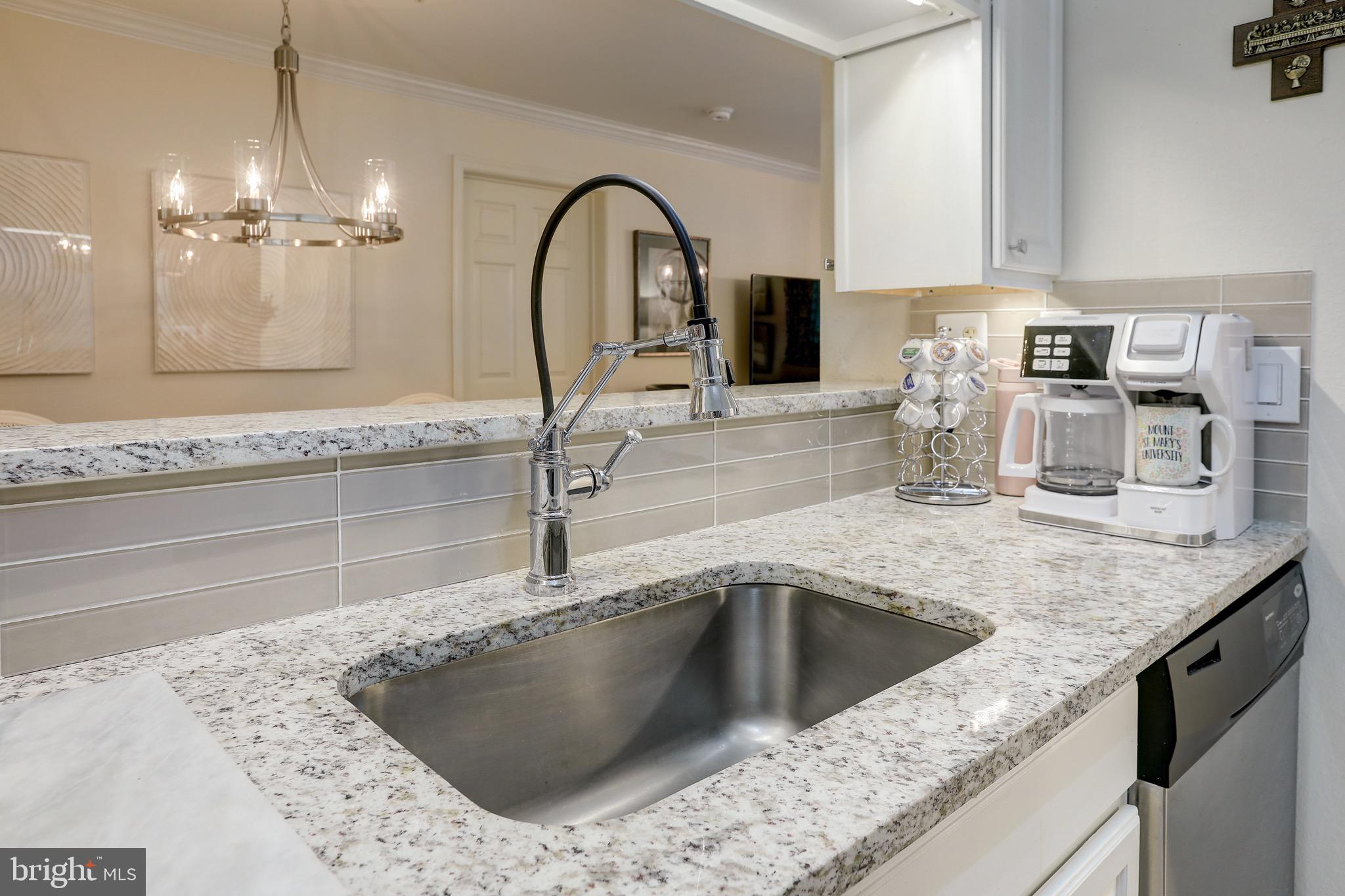 ENGLISH COUNTRY MANOR - Residential