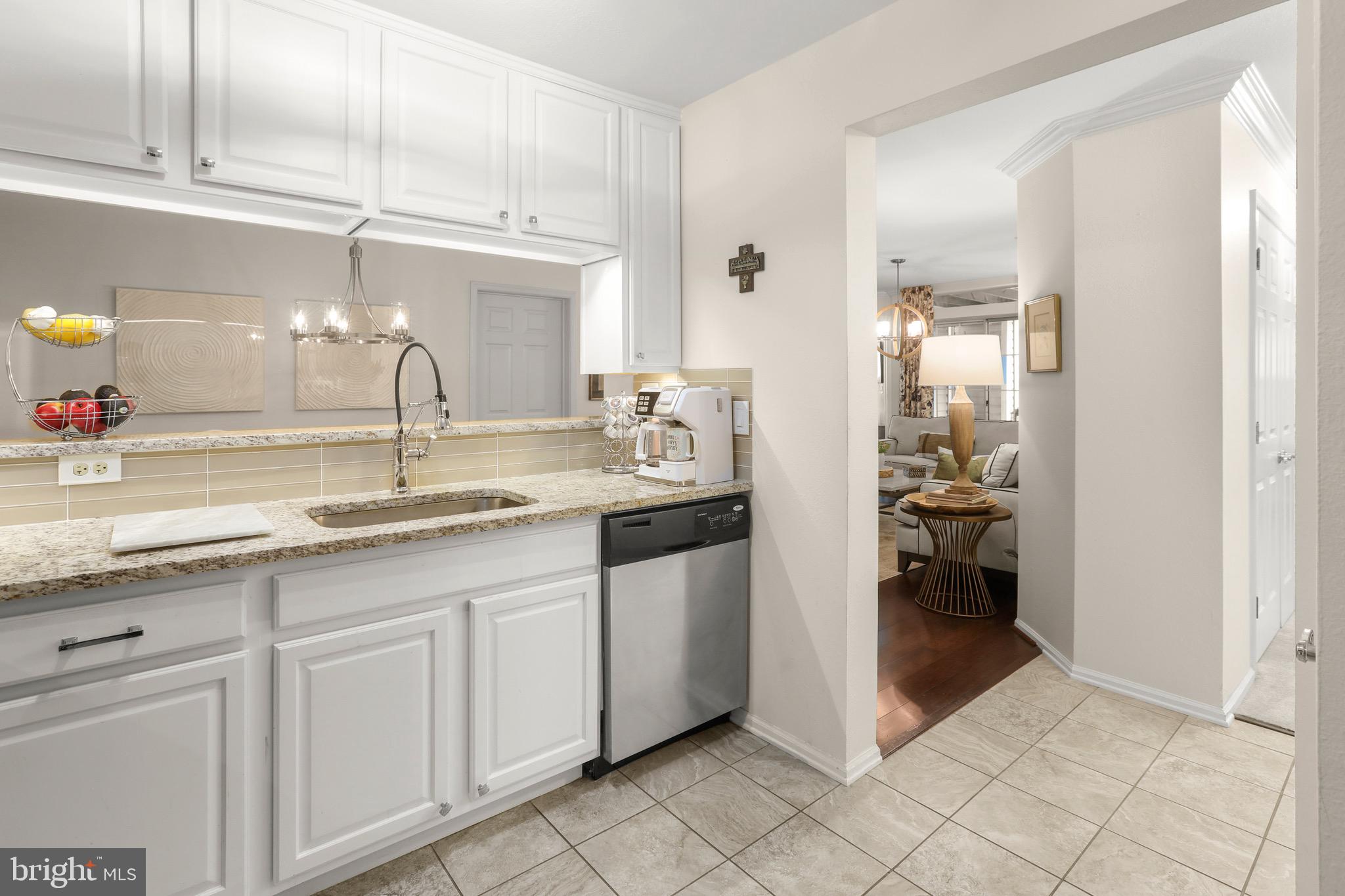 ENGLISH COUNTRY MANOR - Residential