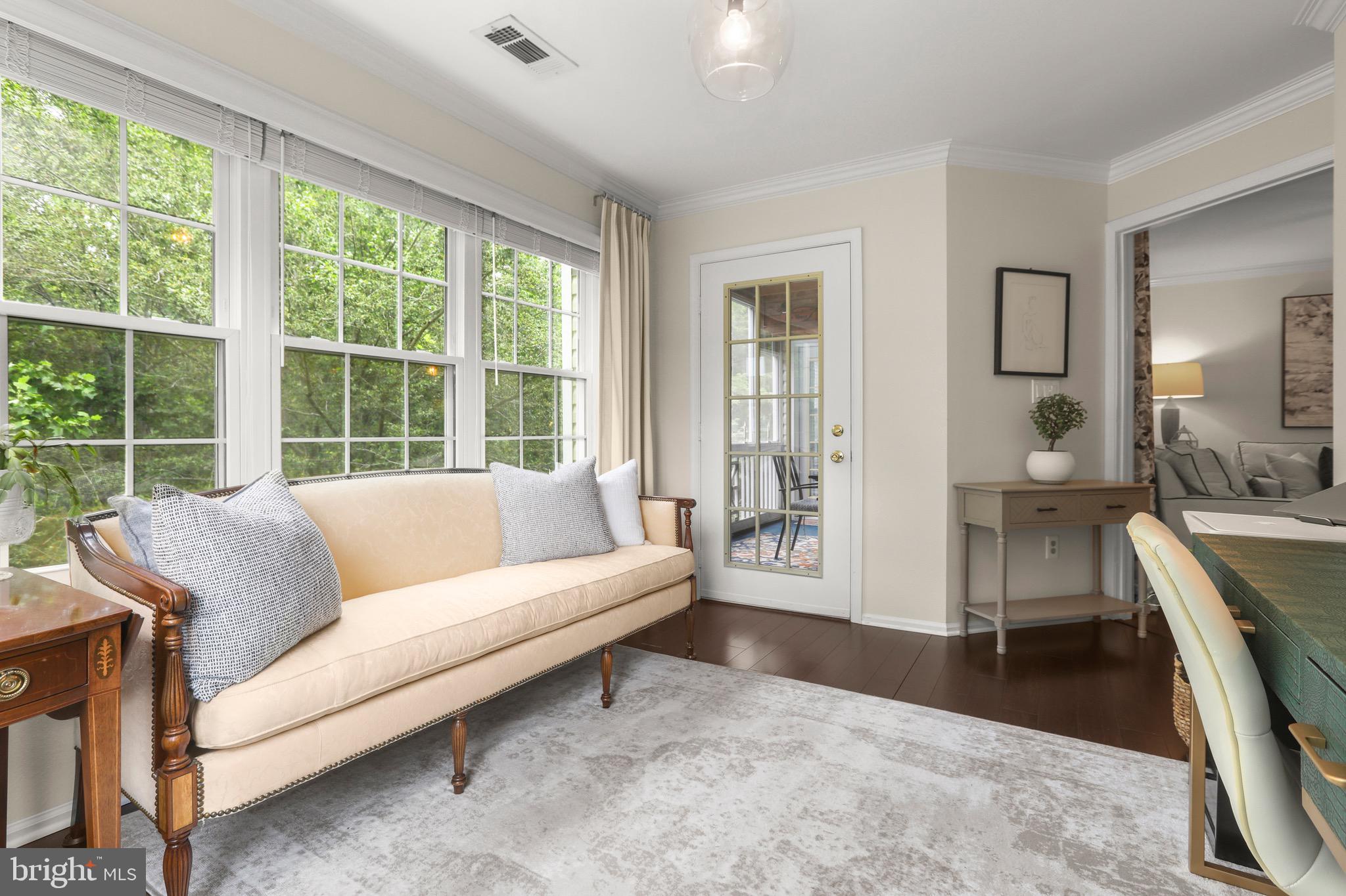 204 CHAUCER LANE UNIT F 204-F