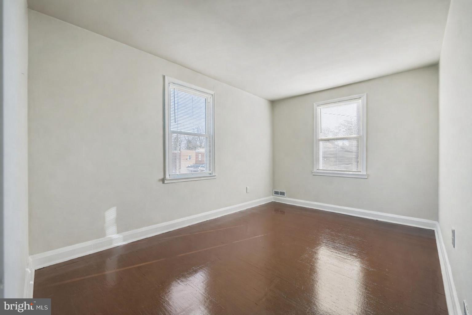 HAMILTON - Residential