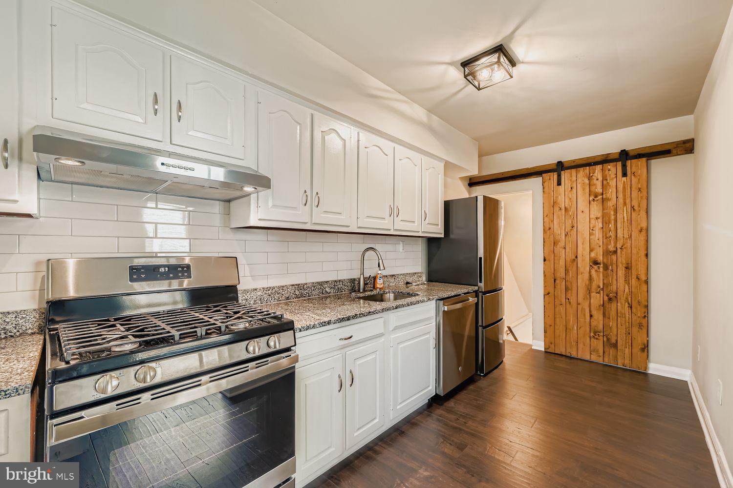 HAMILTON - Residential