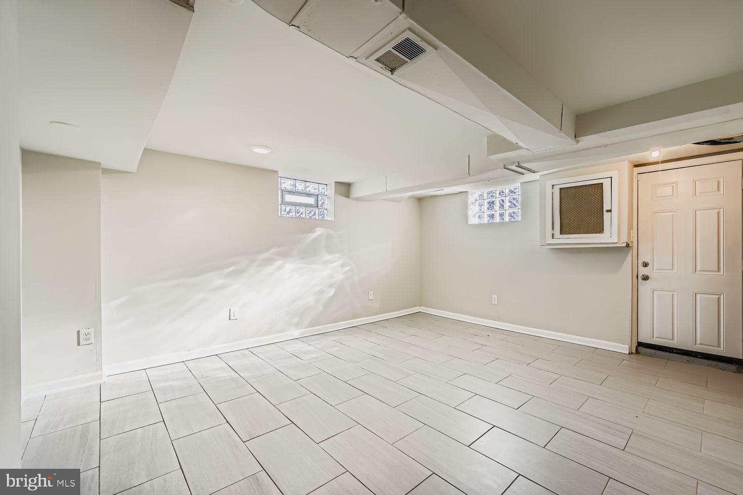 HAMILTON - Residential