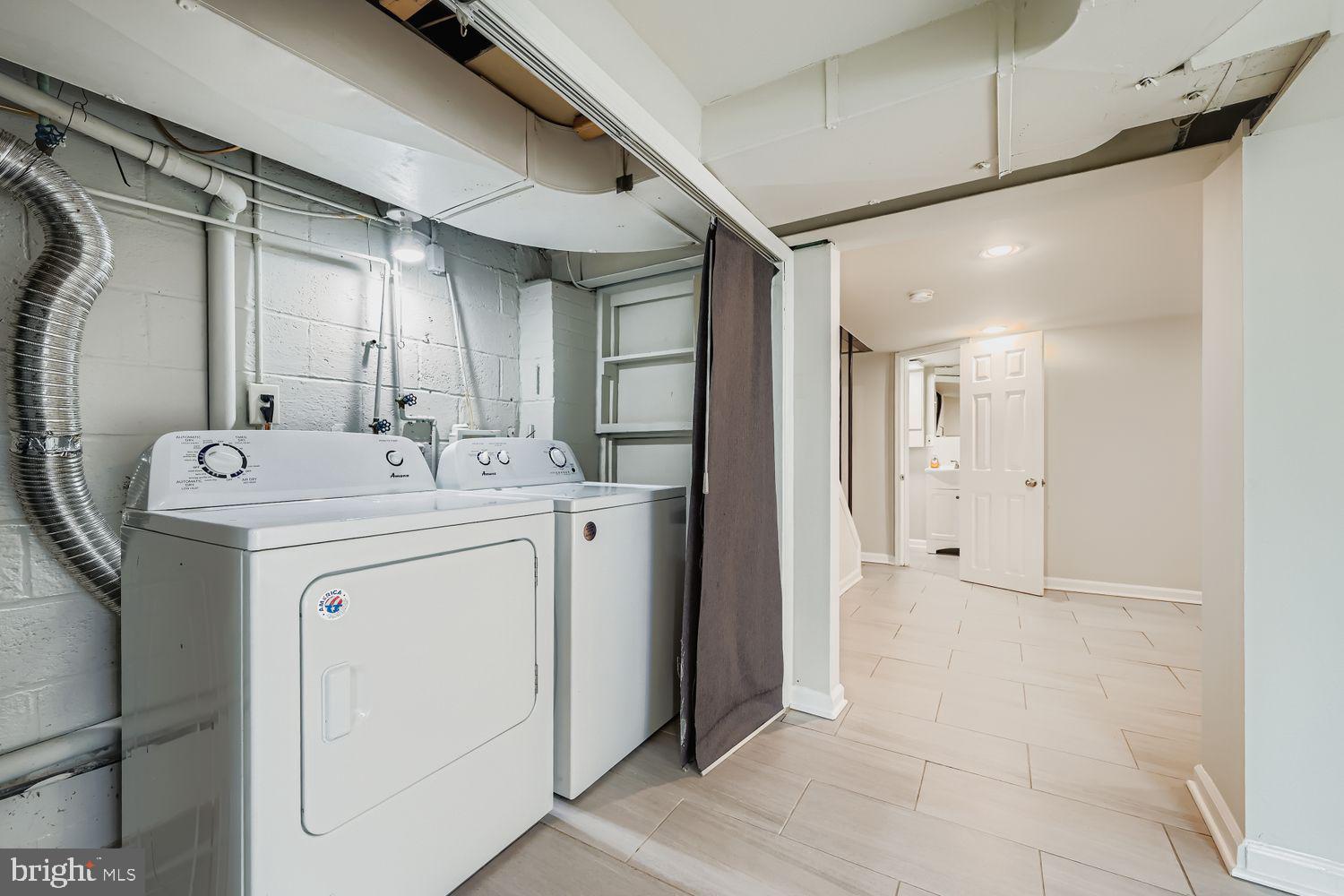 HAMILTON - Residential