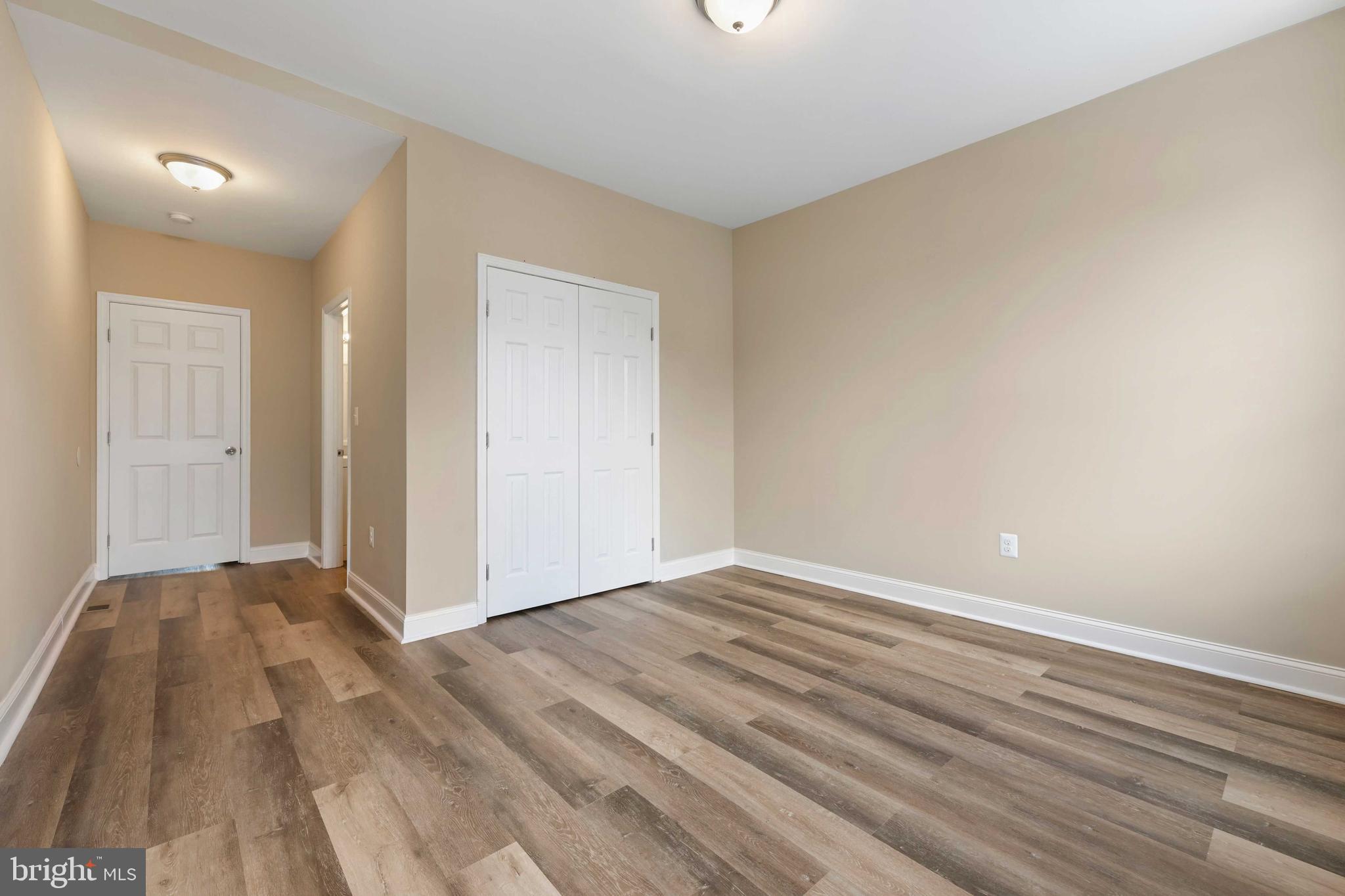 ROSEMONT - Residential Lease