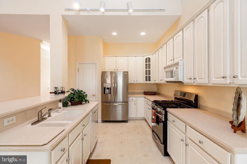 OCEAN PINES - THE PARKE - Residential