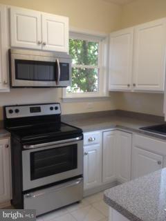 DOWNTOWN FREDERICKSBURG - Residential Lease