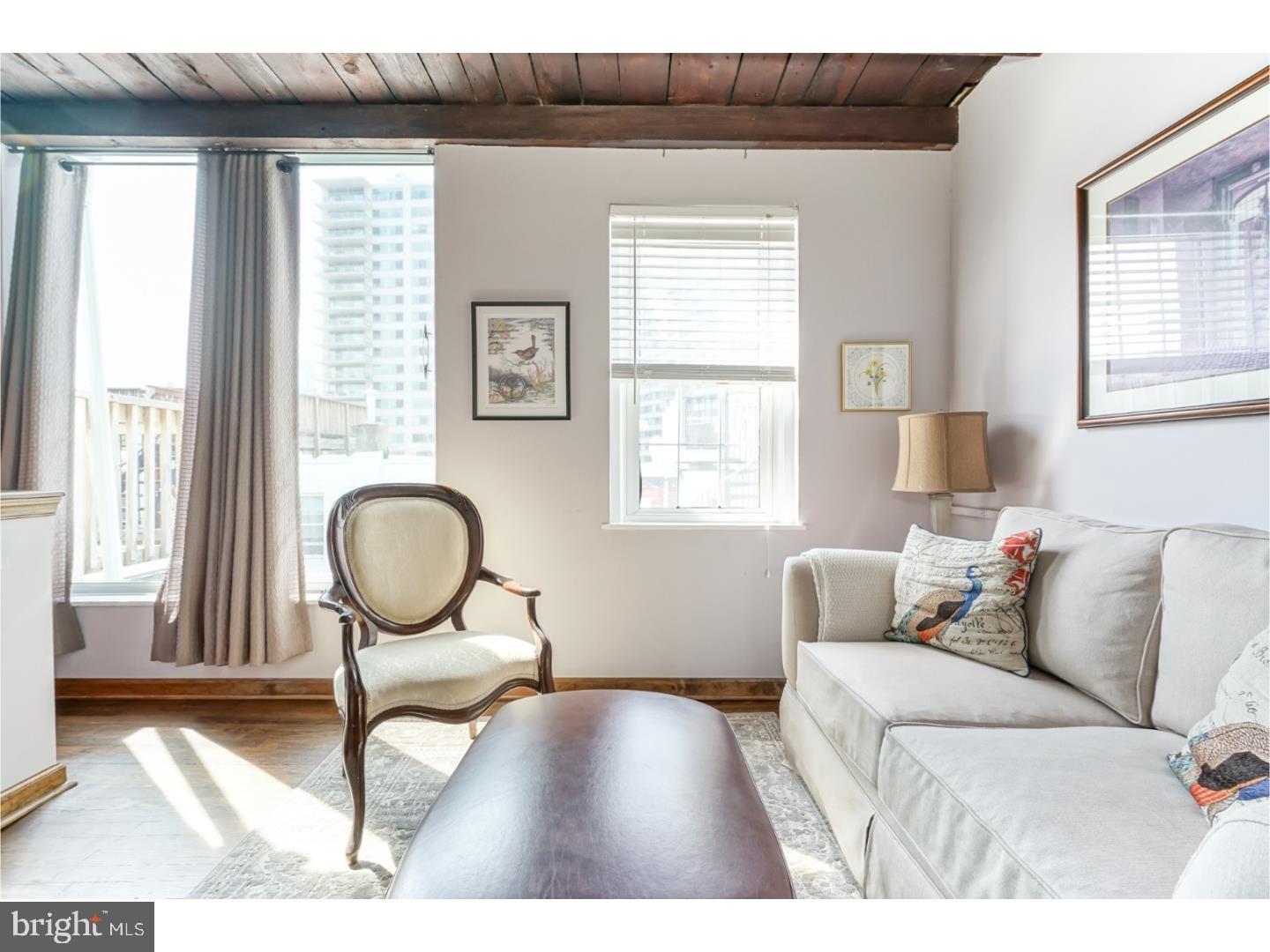 ART MUSEUM AREA - Residential Lease