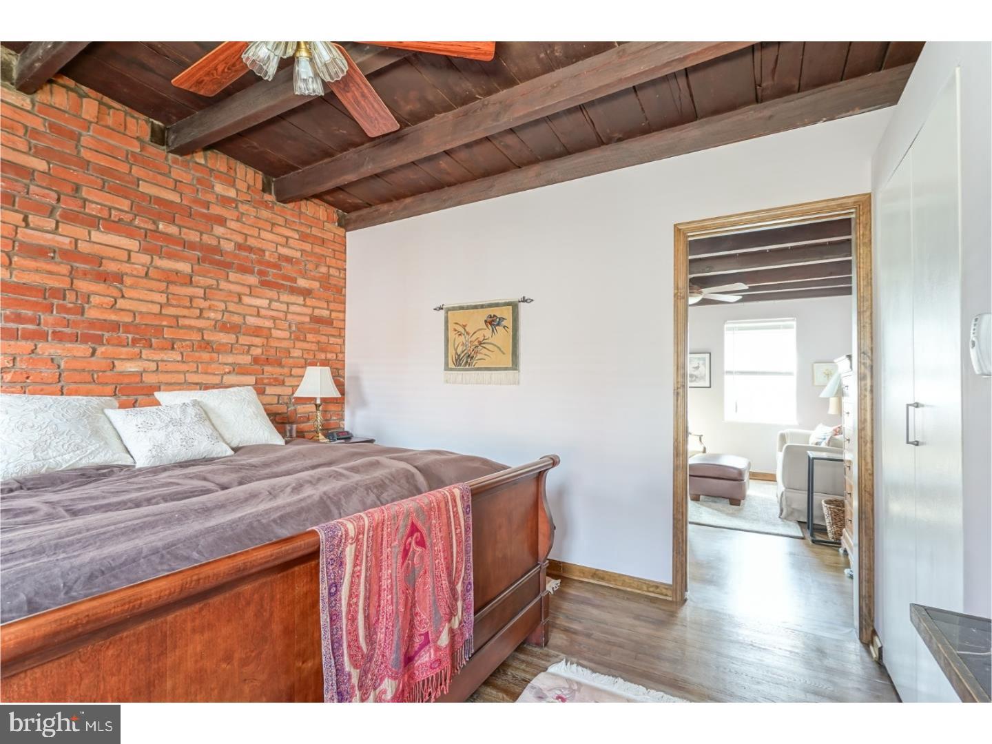 ART MUSEUM AREA - Residential Lease