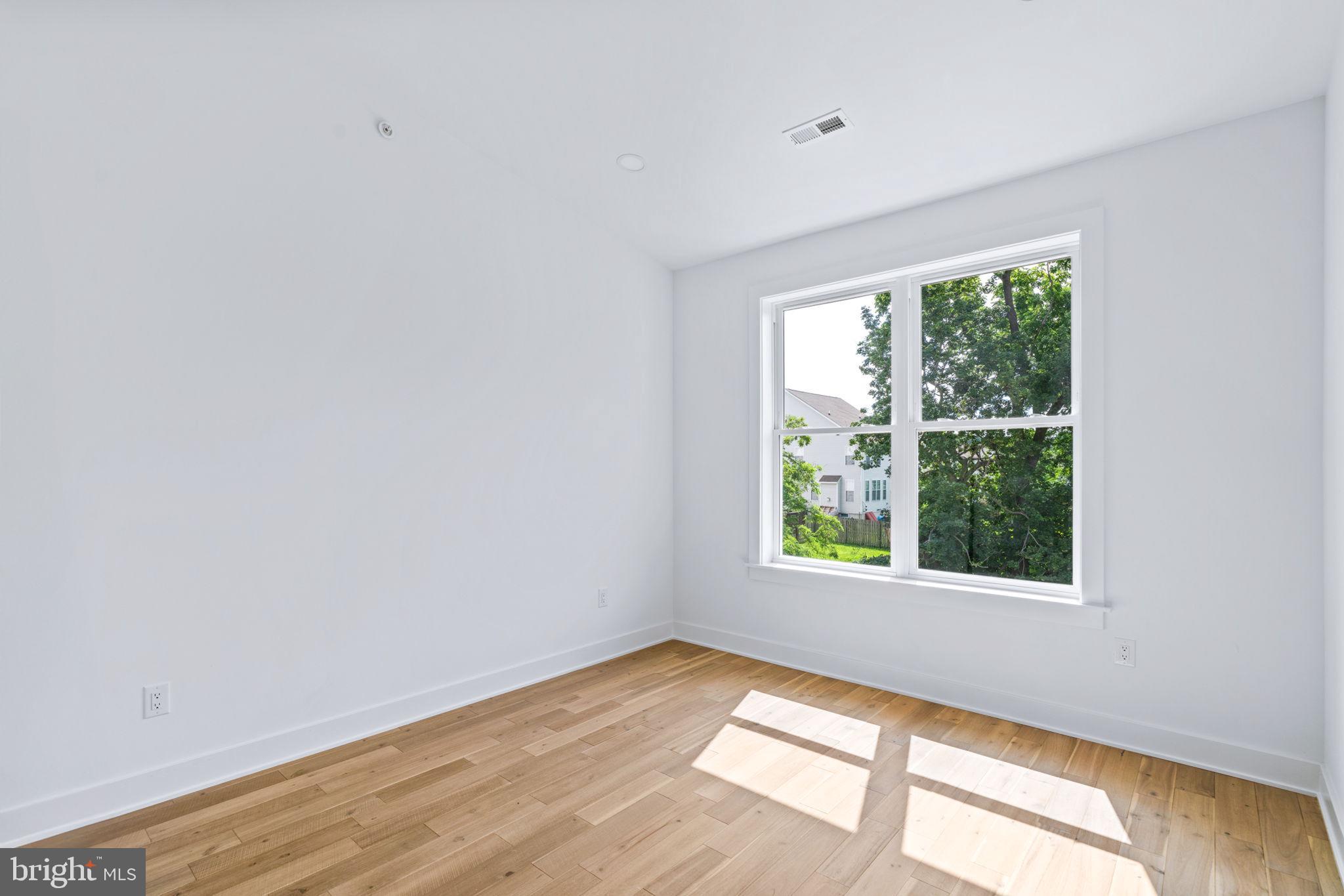 FOREST PARK - Residential