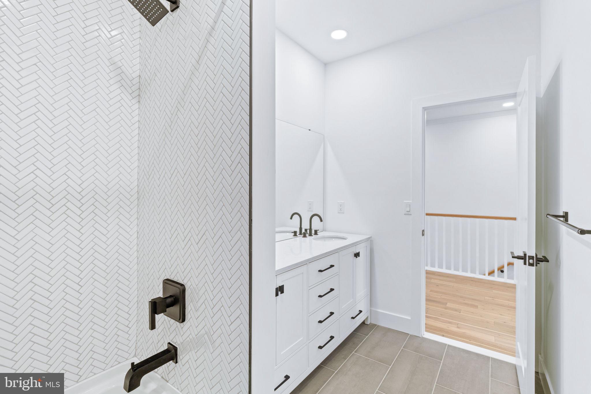 FOREST PARK - Residential