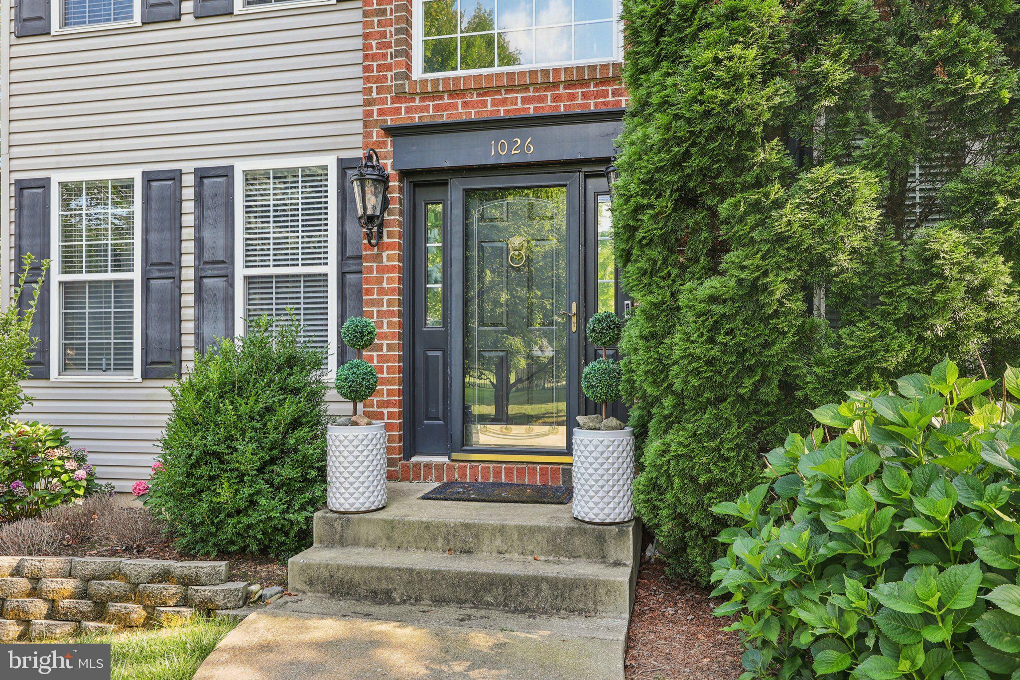 1026 GREENLEAF STREET