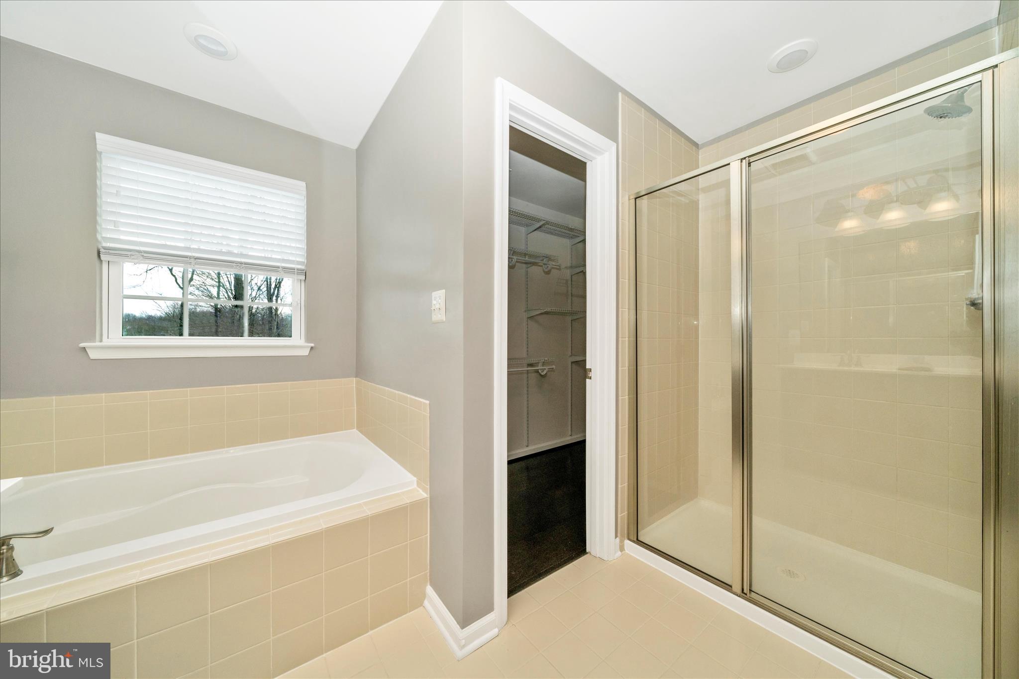 FAIRWOOD - Residential