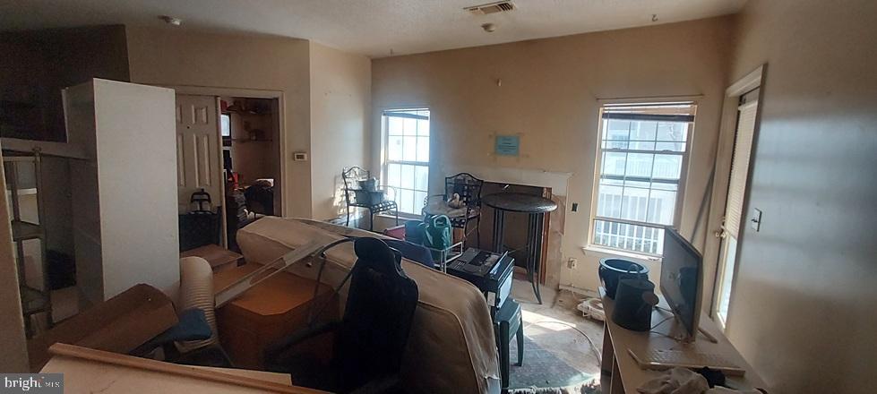 EDGEWATER AT TOWN CENTER - Residential