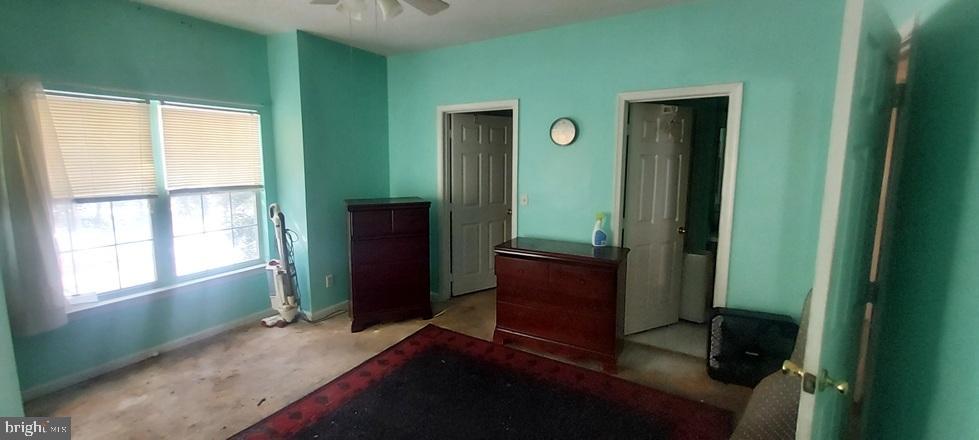 EDGEWATER AT TOWN CENTER - Residential