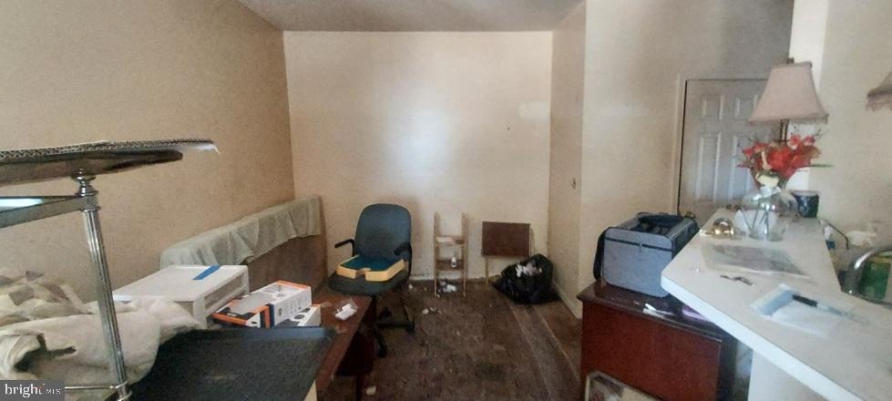 EDGEWATER AT TOWN CENTER - Residential