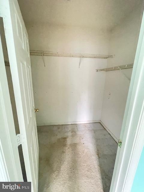 EDGEWATER AT TOWN CENTER - Residential