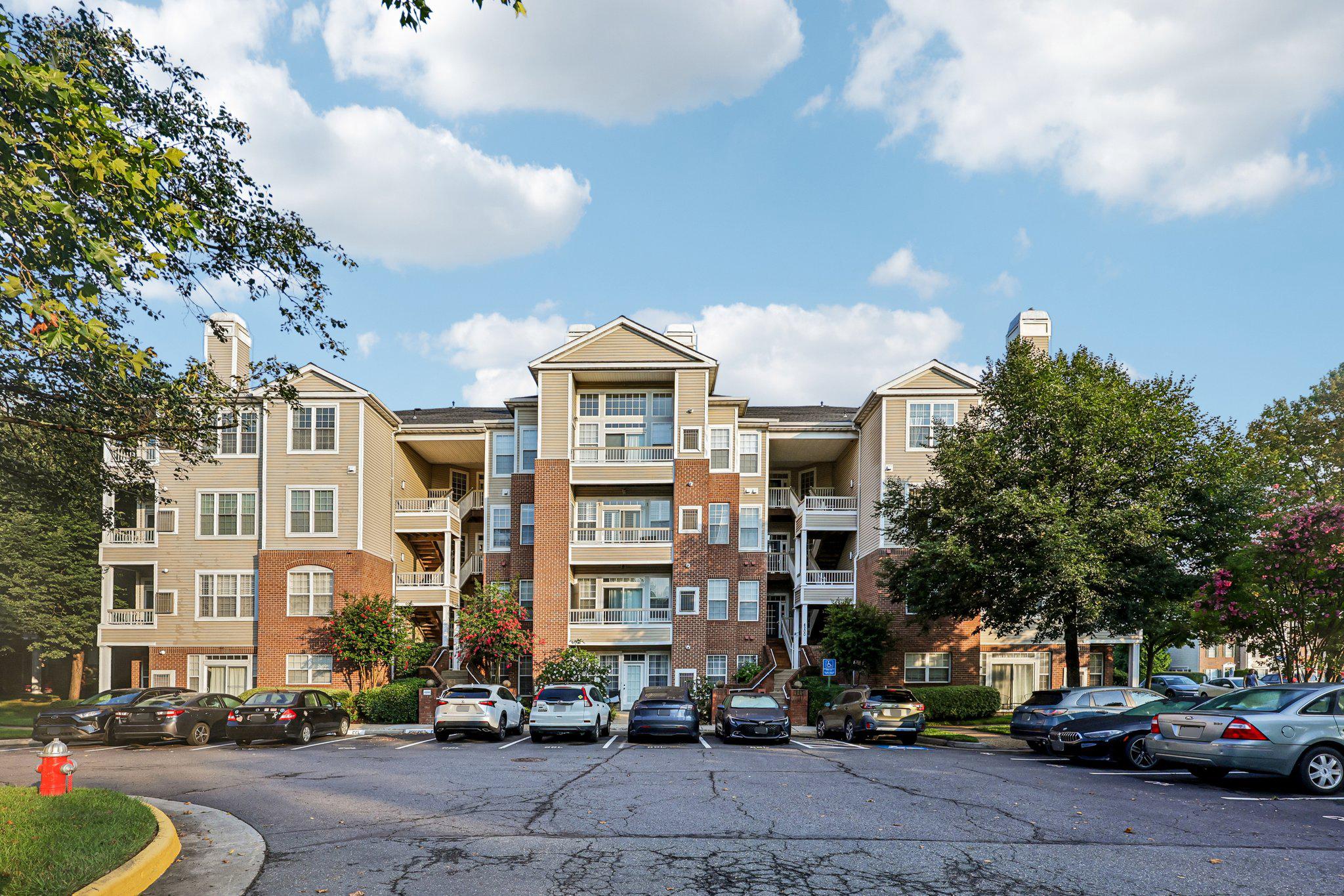4200 MOZART BRIGADE LANE V