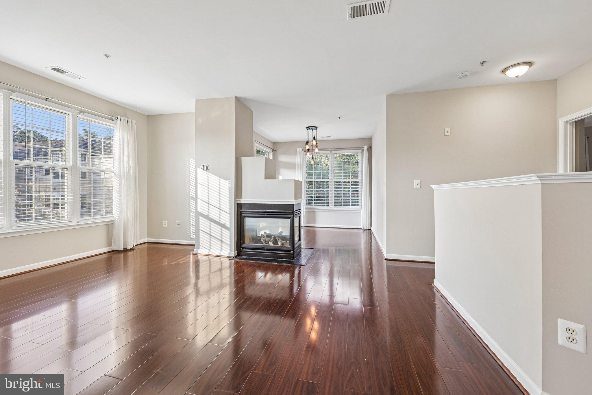4200 MOZART BRIGADE LANE V
