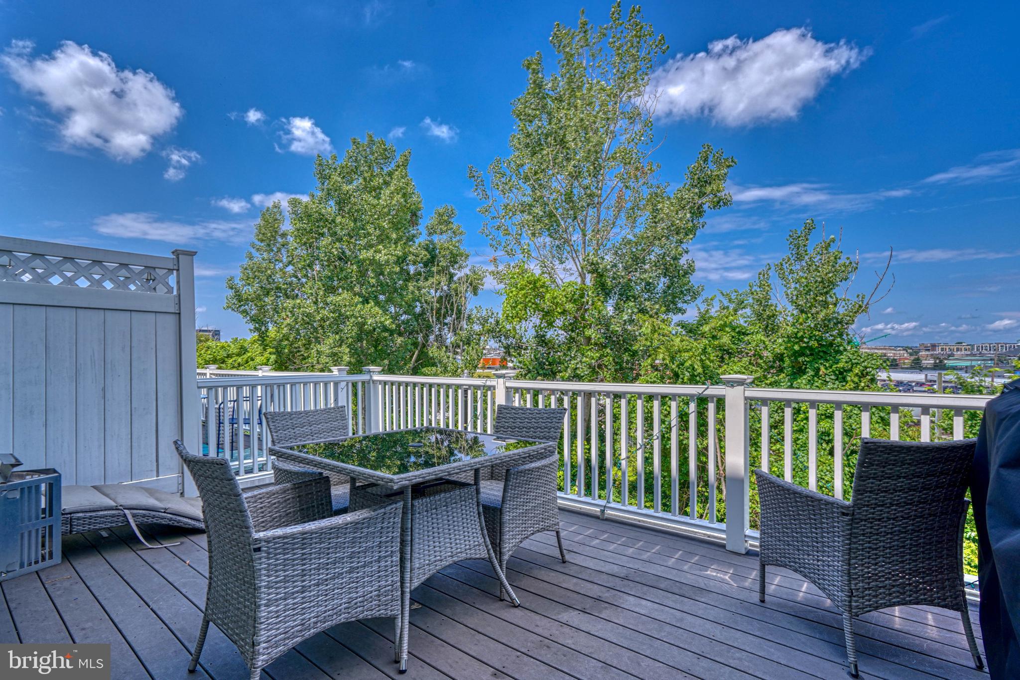 LOCUST POINT - Residential Lease