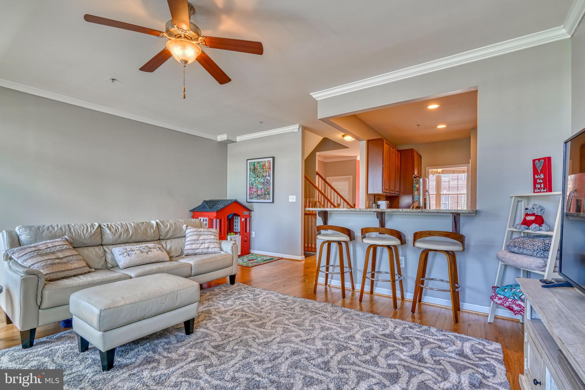 LOCUST POINT - Residential Lease