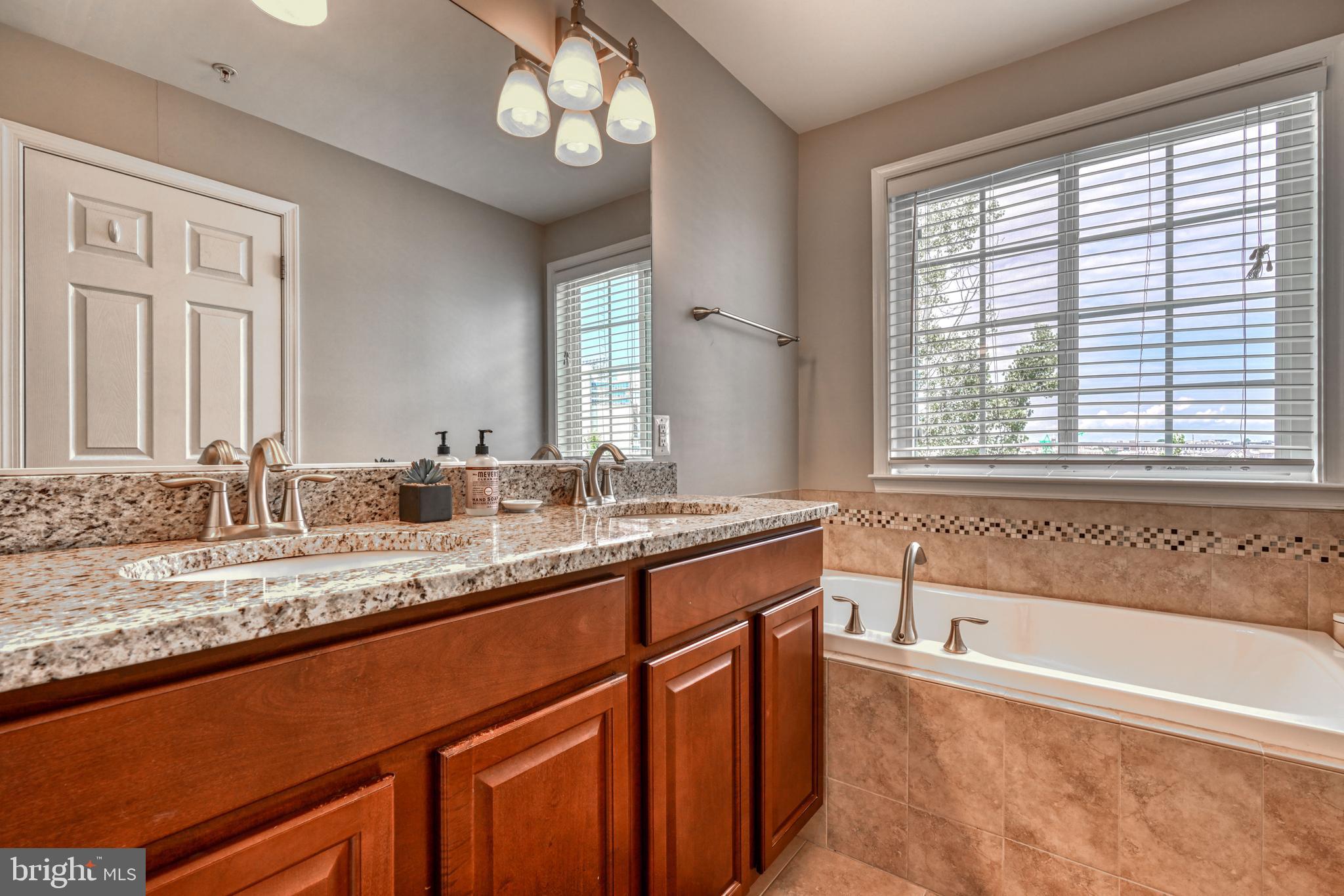 LOCUST POINT - Residential Lease