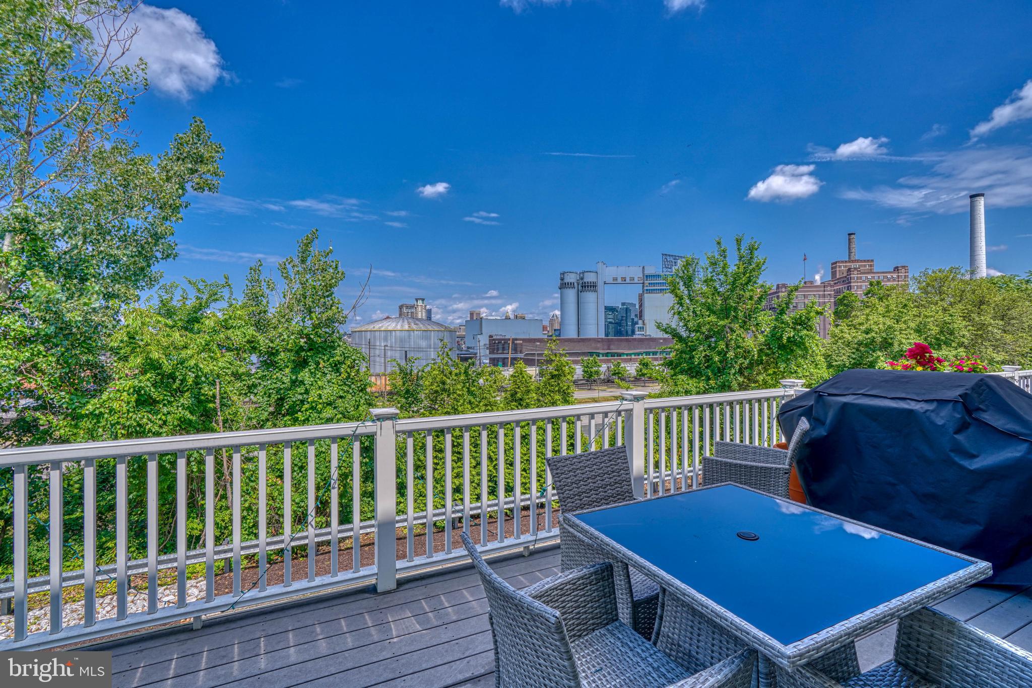 LOCUST POINT - Residential Lease