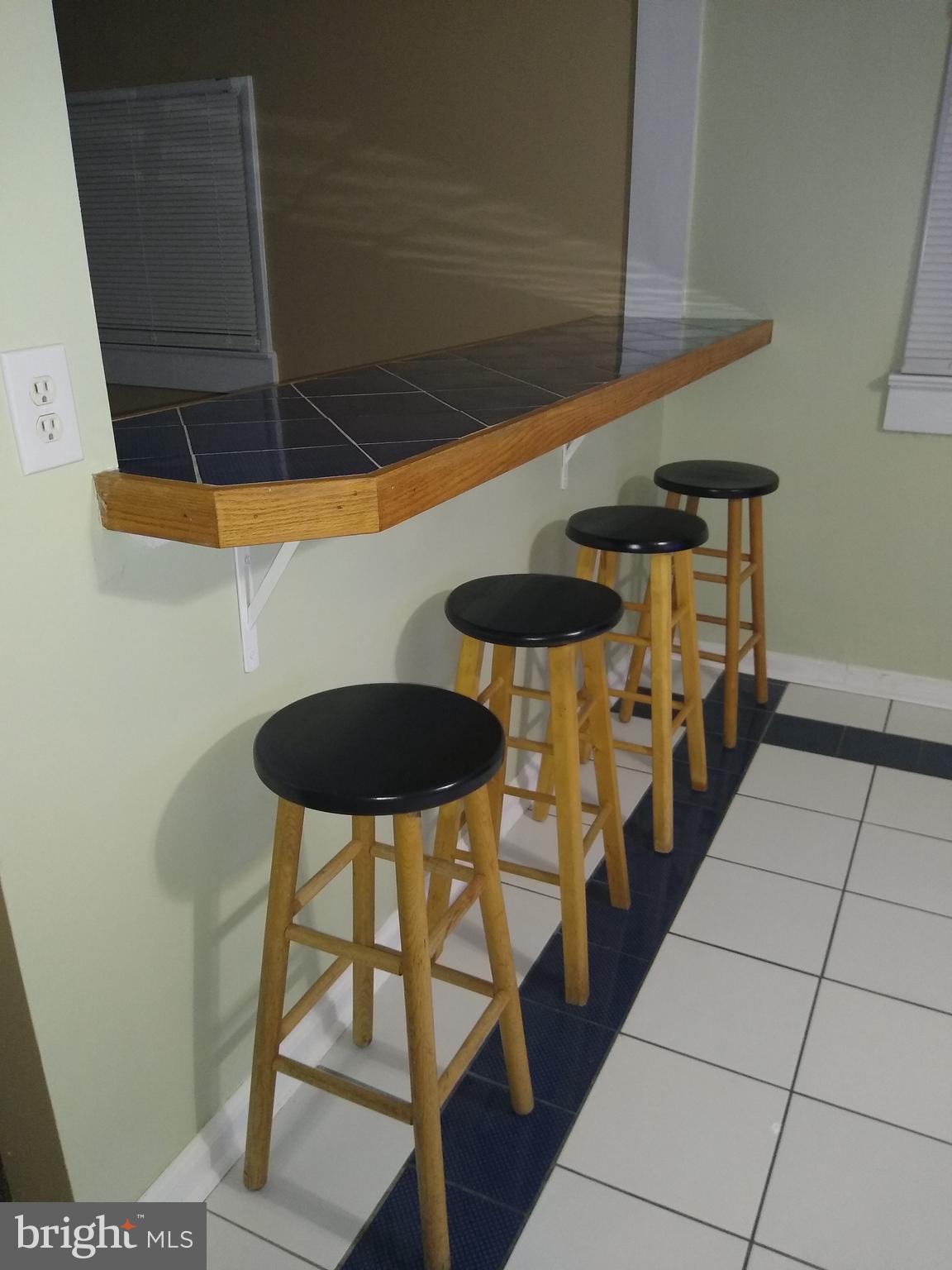 SPEEDWAY - Commercial Sale