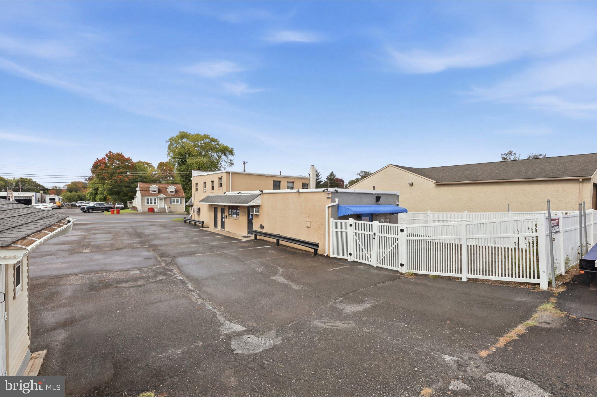 119 YORK ROAD