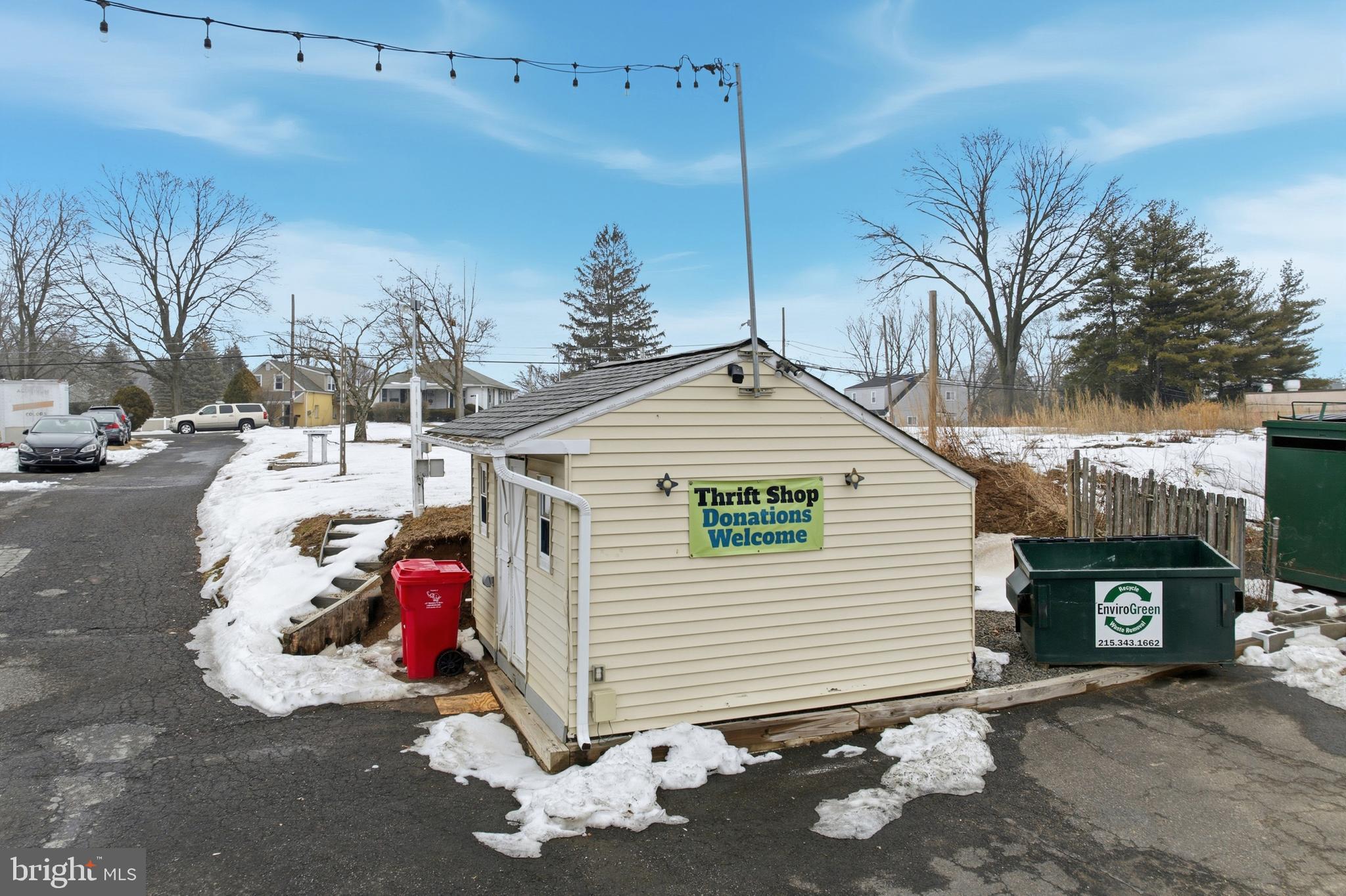 SPEEDWAY - Commercial Sale