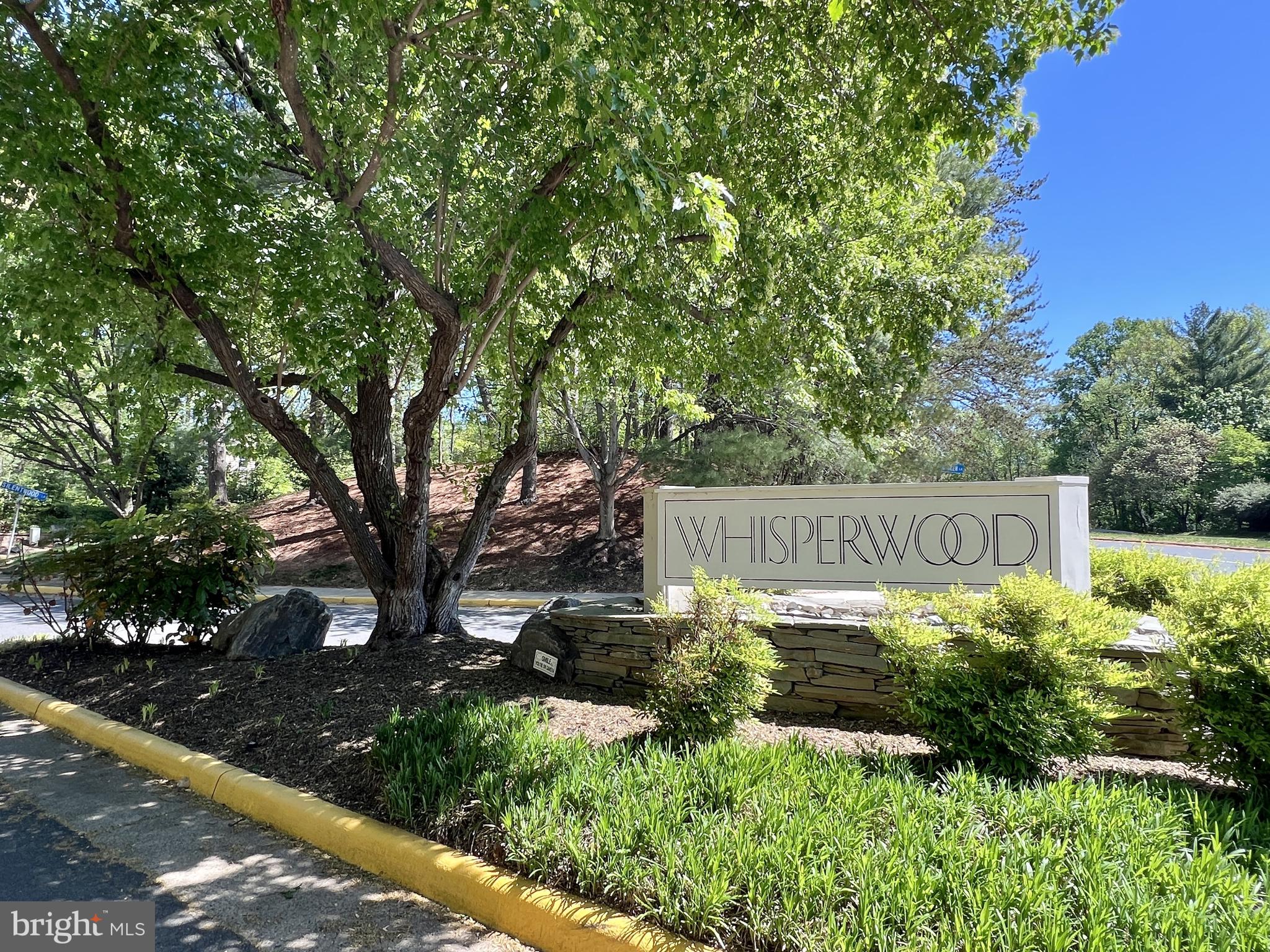 2102 WHISPERWOOD GLEN LANE