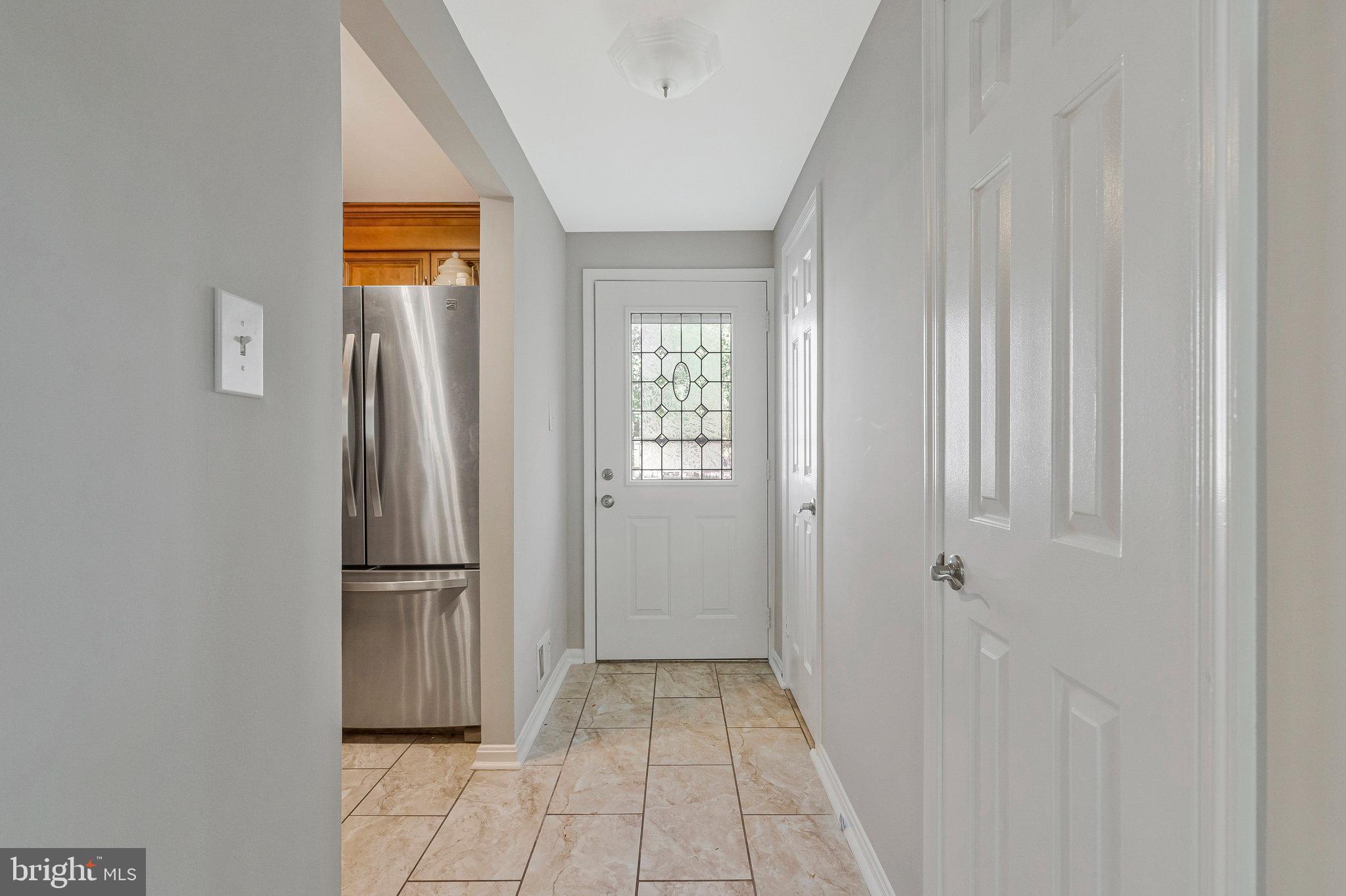 2102 WHISPERWOOD GLEN LANE