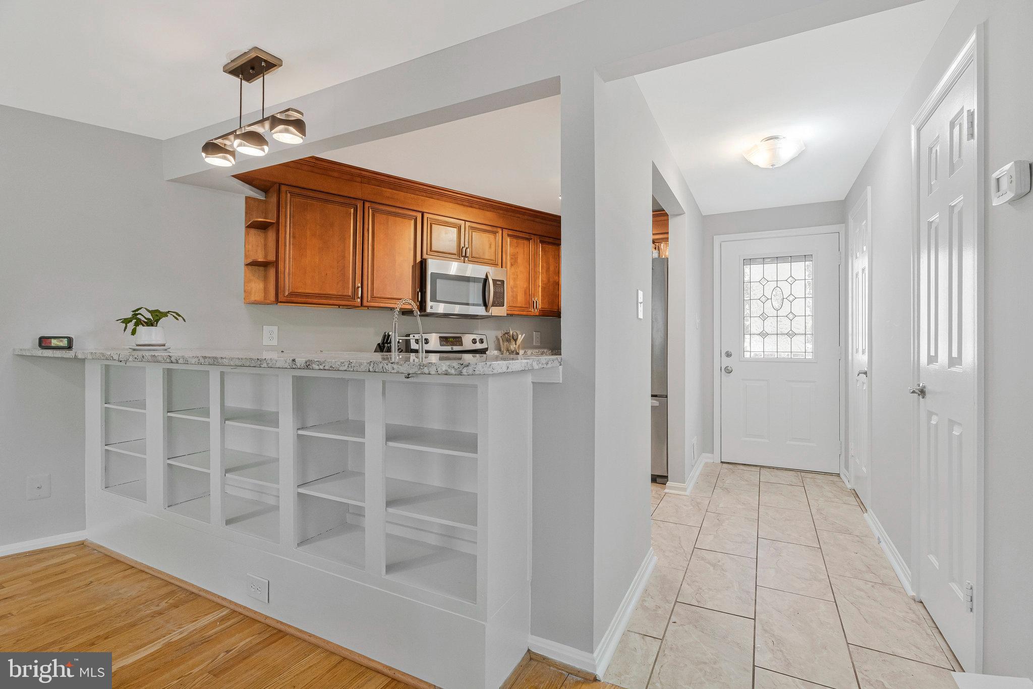2102 WHISPERWOOD GLEN LANE