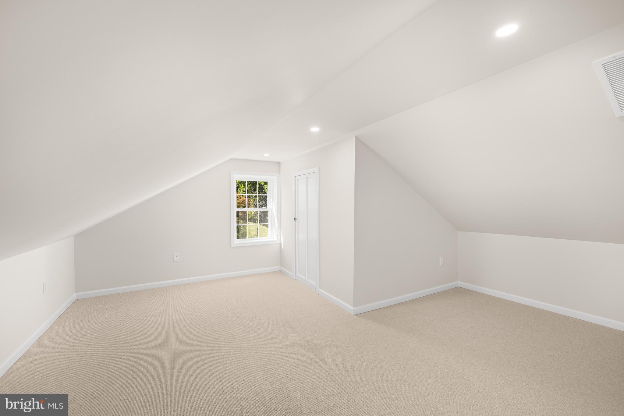 THE HAMLET - Residential