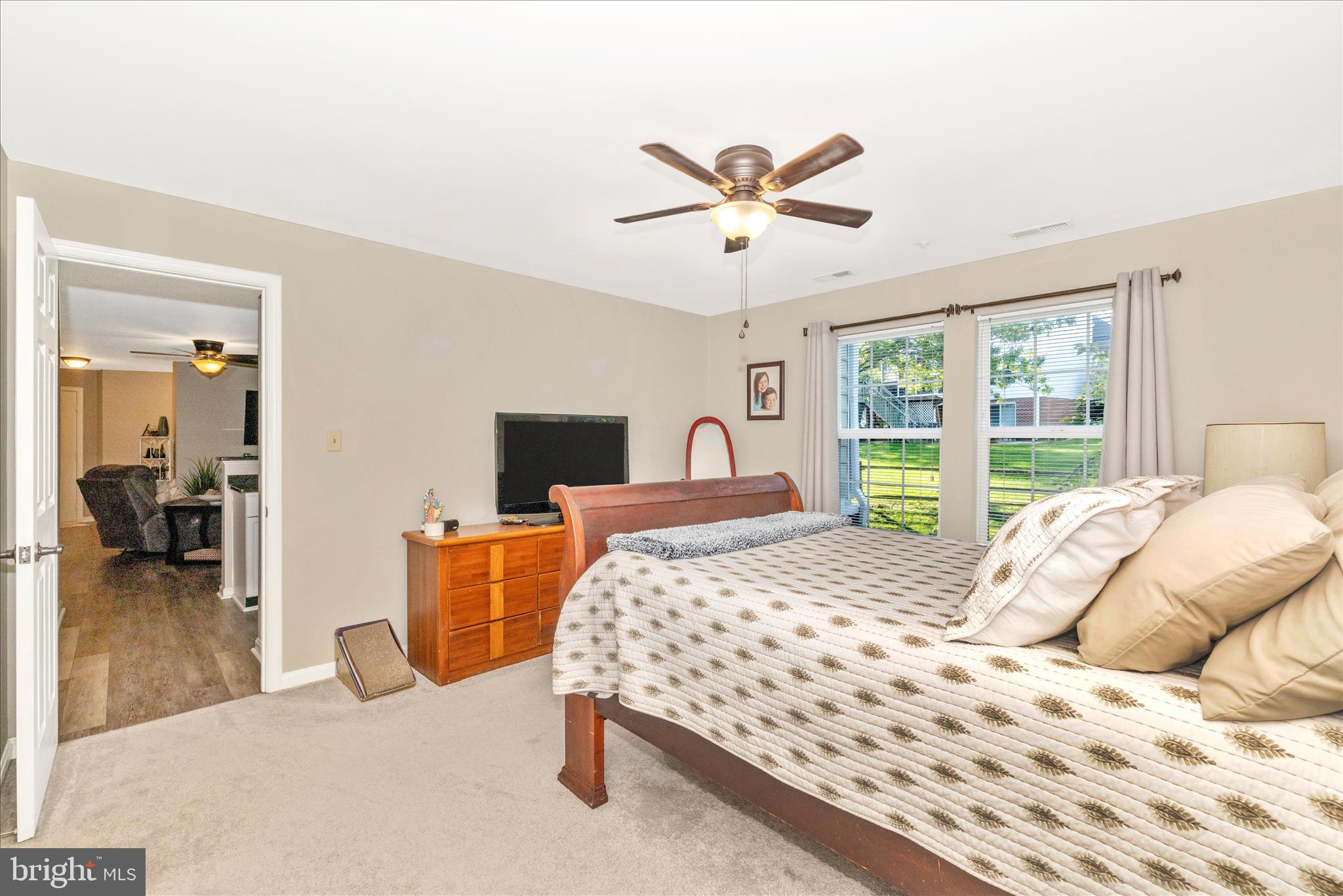 LAKETREE - Residential