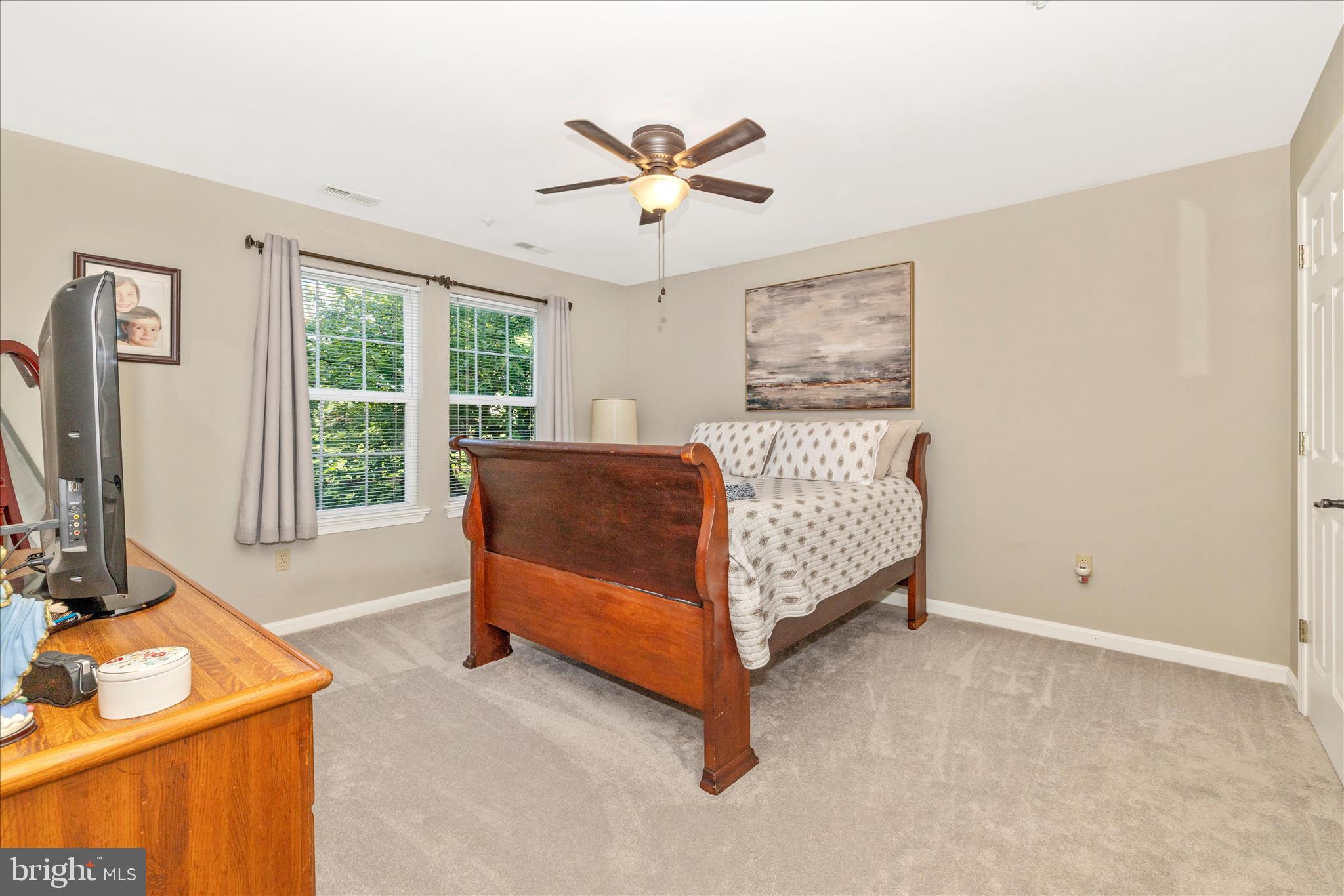 LAKETREE - Residential