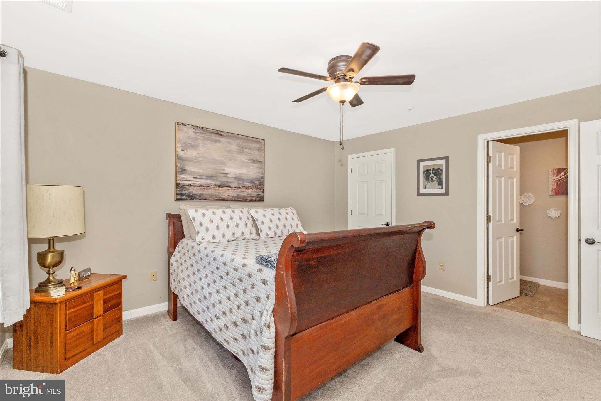 LAKETREE - Residential