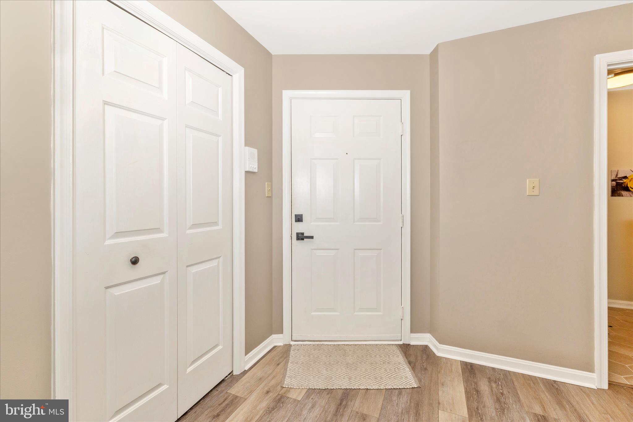 LAKETREE - Residential