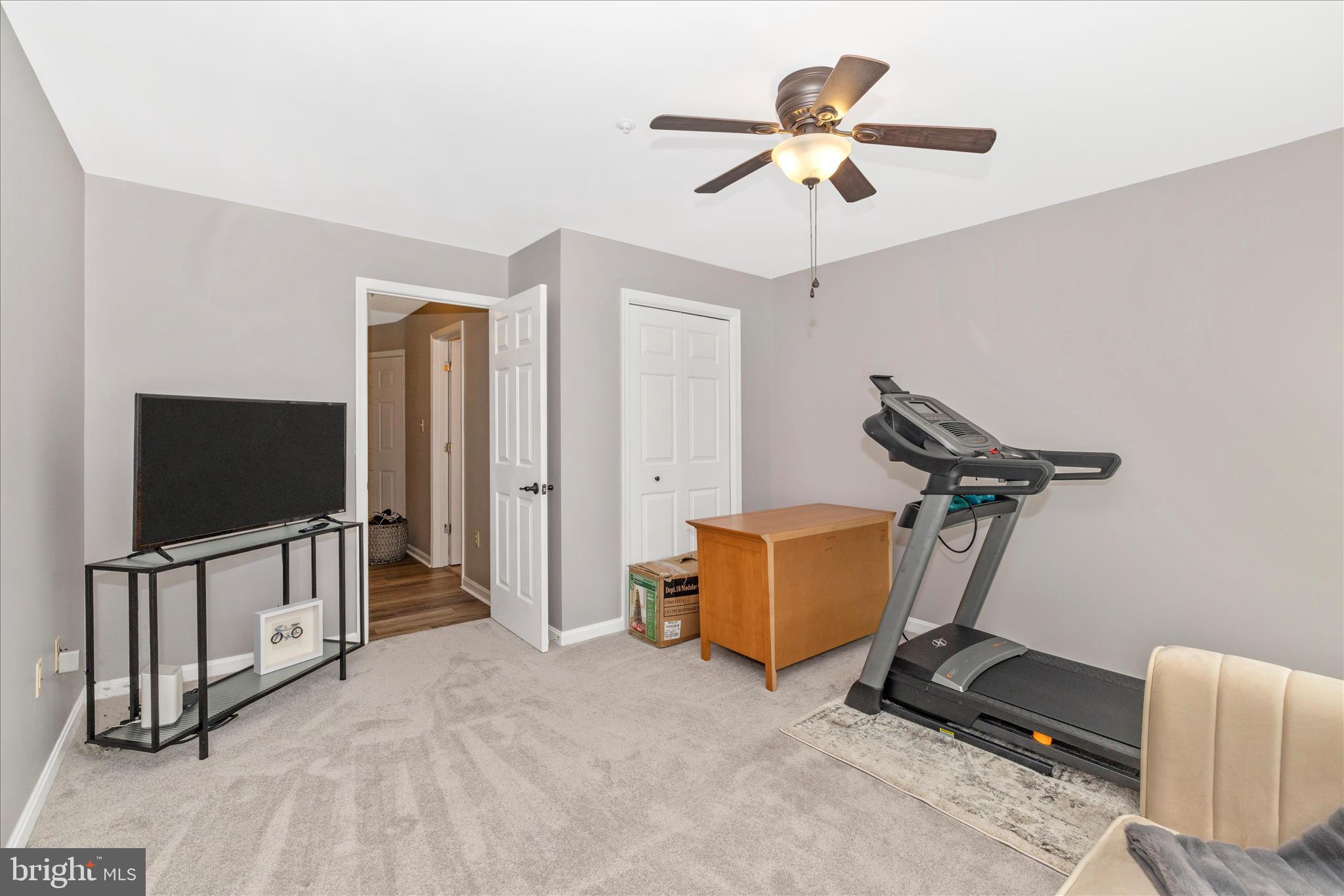 LAKETREE - Residential