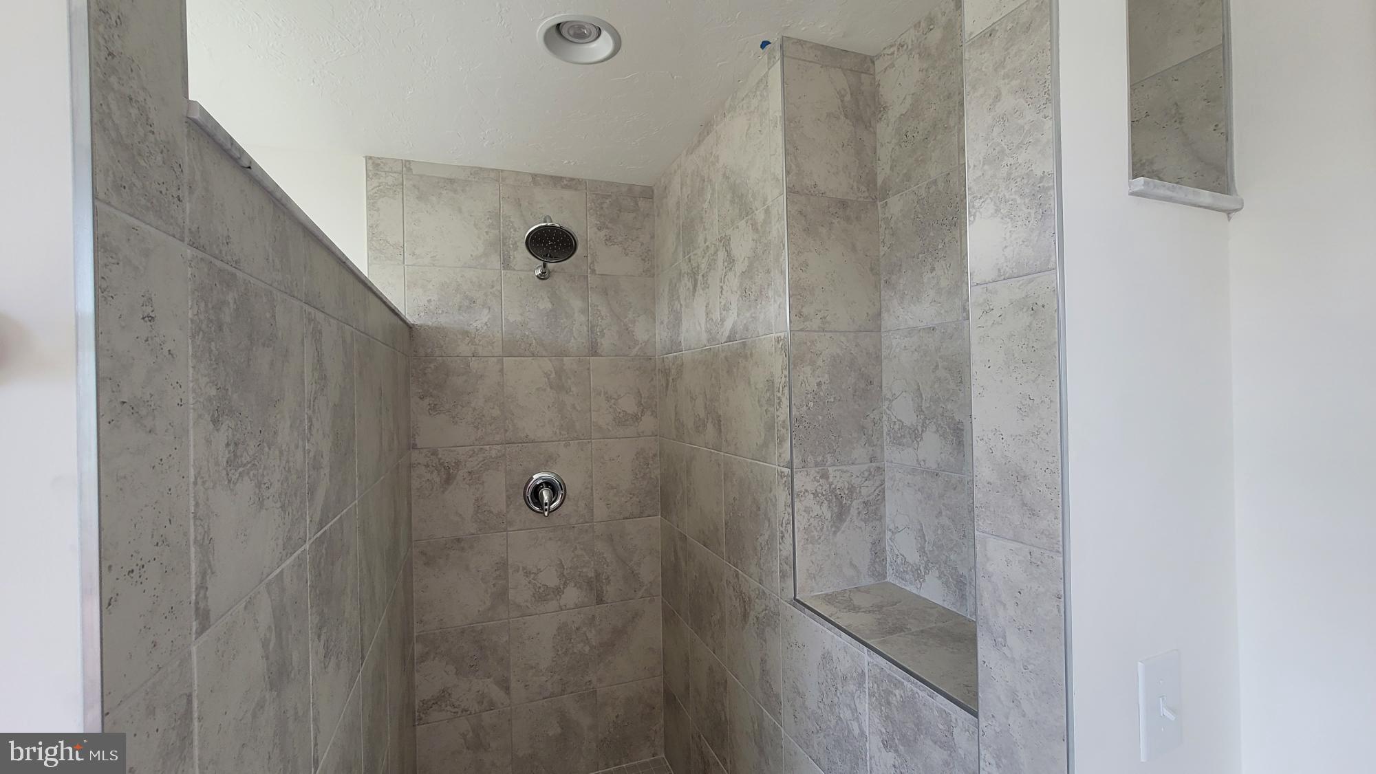 KINGS COURT AT BROWNSTONE - Residential