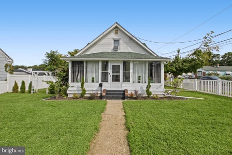 Homes For Sale - 1117 High Street<br/> BURLINGTON, NJ 08016