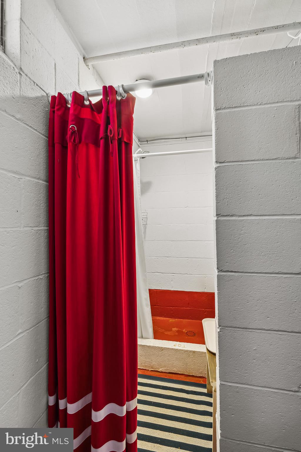 KENTMORE PARK - Residential