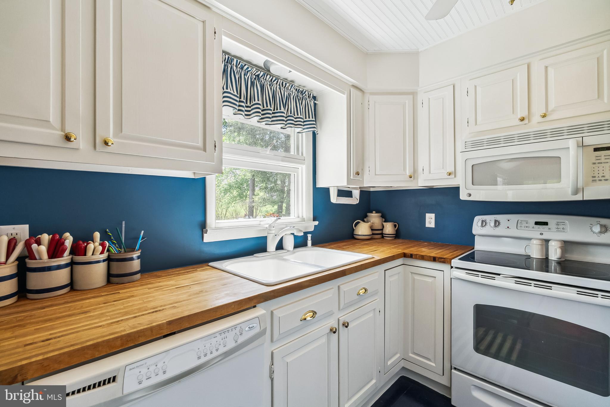 KENTMORE PARK - Residential