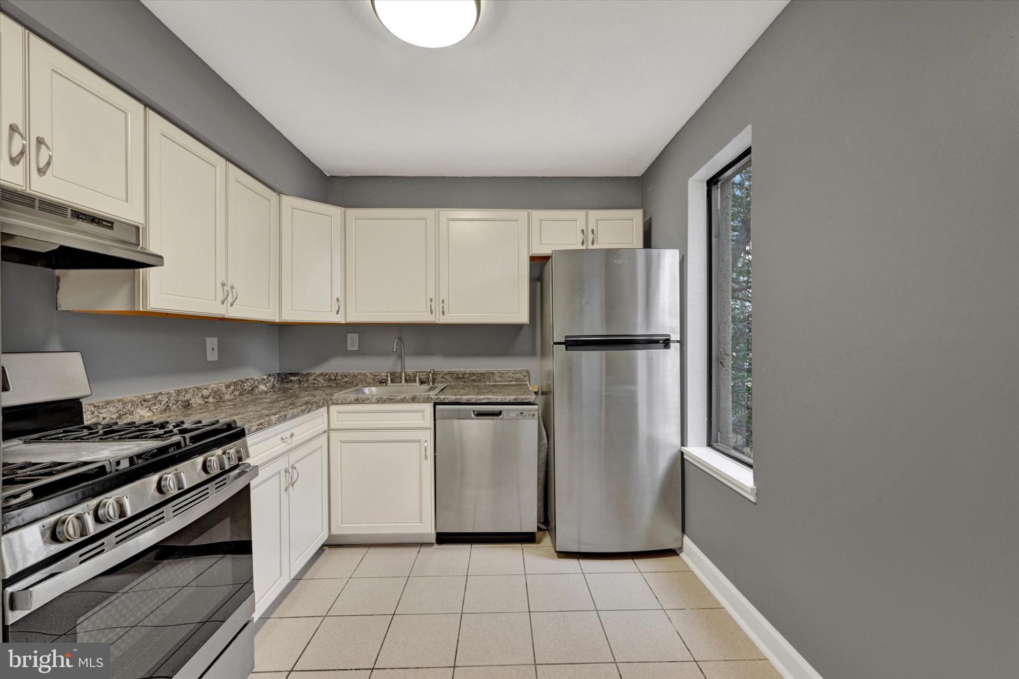 VOM VILLAGE CENTER - Residential