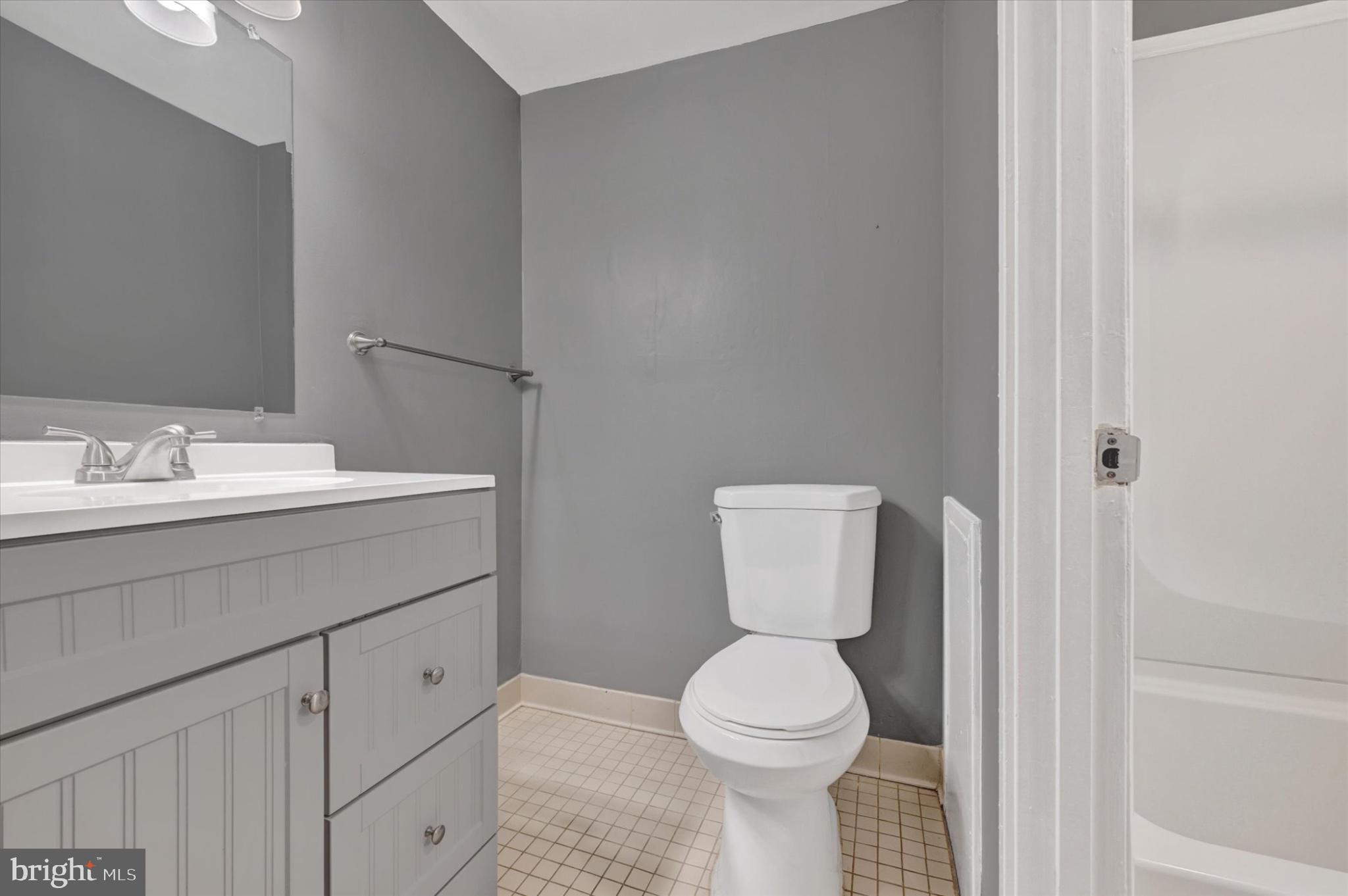 VOM VILLAGE CENTER - Residential